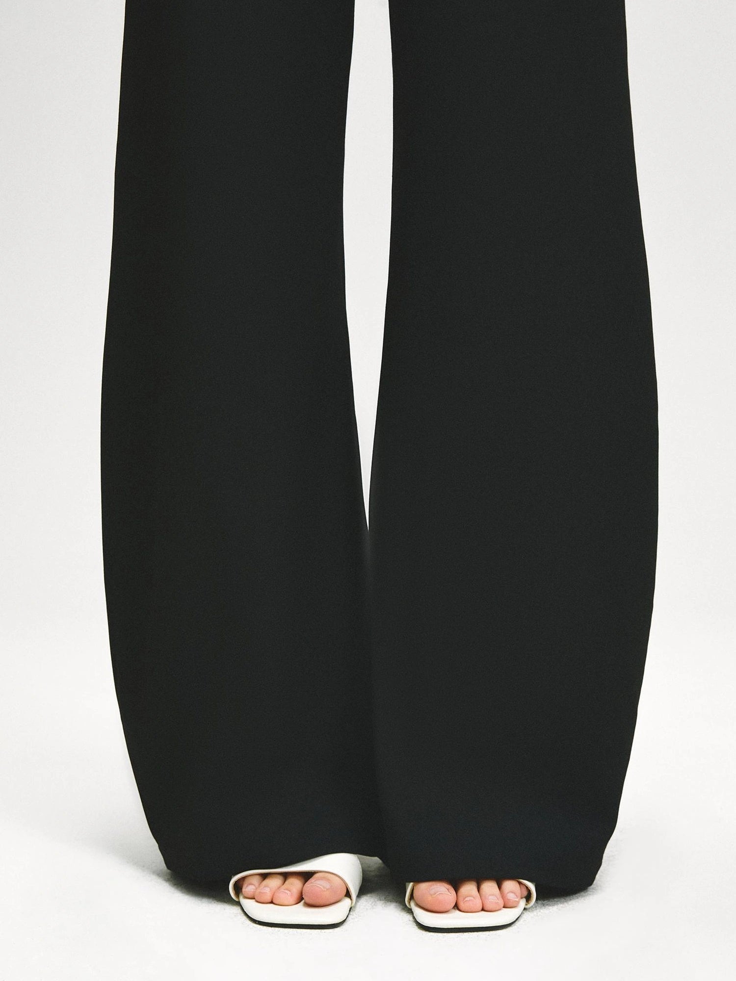 kvkv Low Rise V Waist Wide Leg Trousers