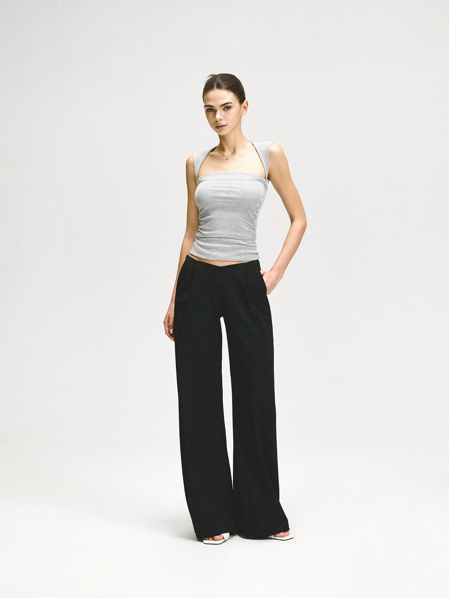 kvkv Low Rise V Waist Wide Leg Trousers