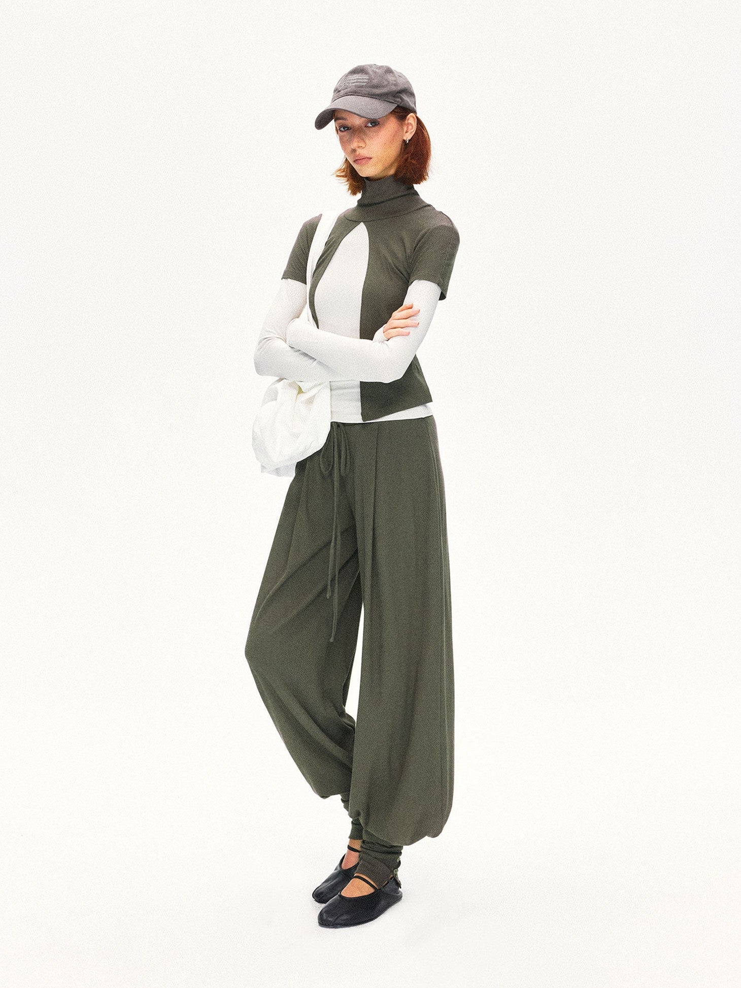 kvkv Oak Green Spliced Sleeve Mock Neck Women&
