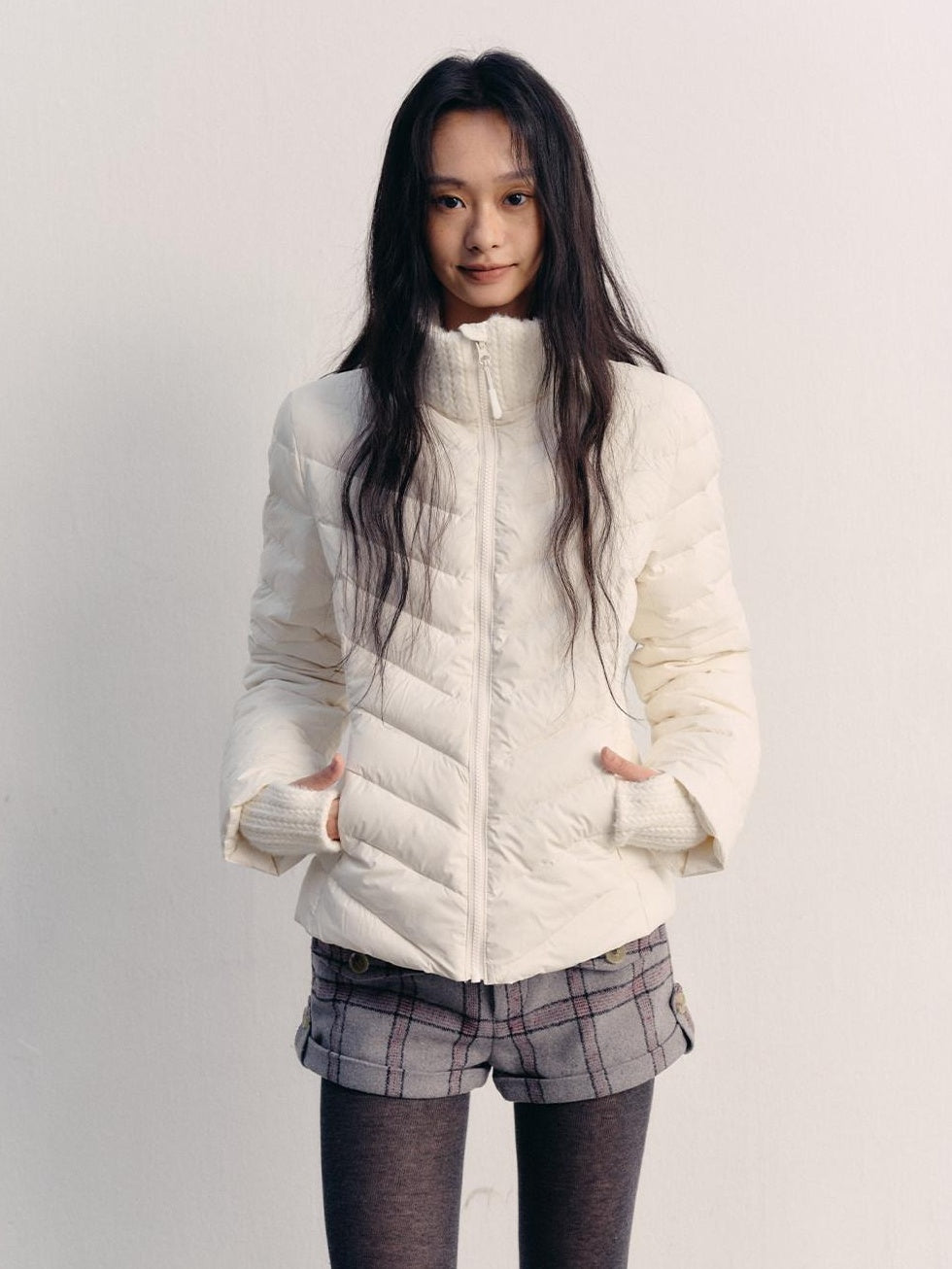 lvetong 90% White Duck Down Lightweight Slim Short Street Stand Collar Lady Down Jackets