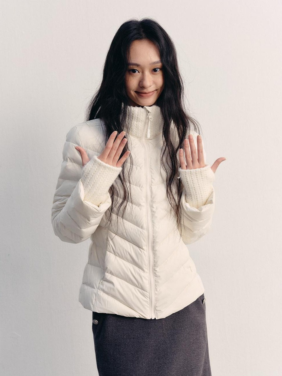 lvetong 90% White Duck Down Lightweight Slim Short Street Stand Collar Lady Down Jackets