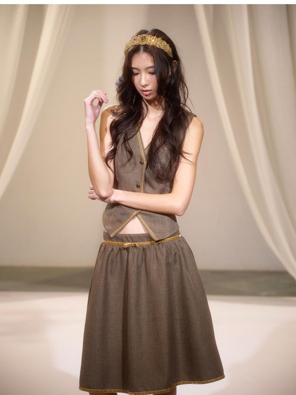 lvetong Green Sailor Collar Strap Spliced V-neck Pleated Women&
