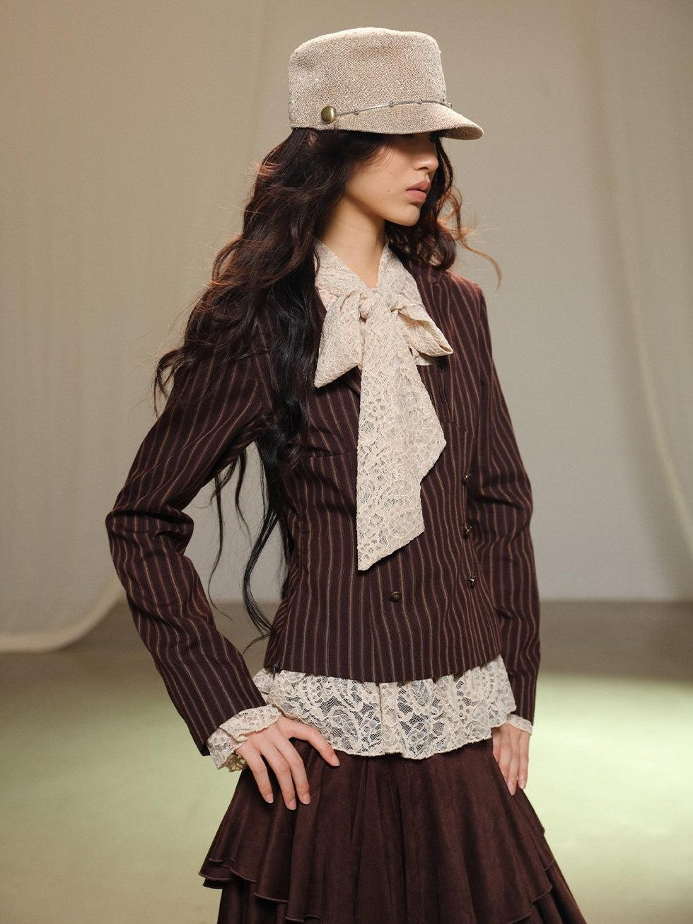 lvetong Striped Pleated Waist Cinched Shoulder Pad Long Sleeve Women&