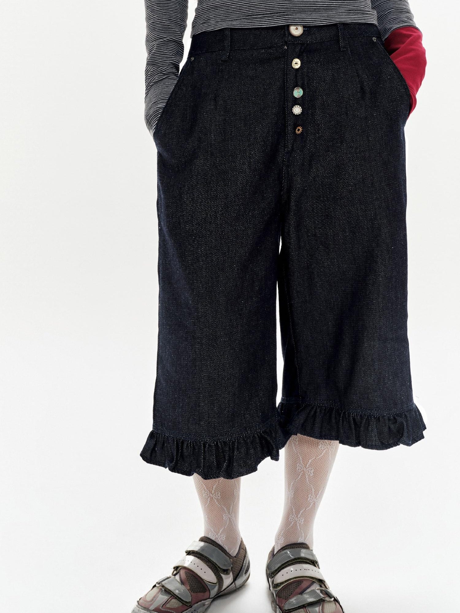oinimi Denim Blue Ruffled Capri Pants With Playful Buttons