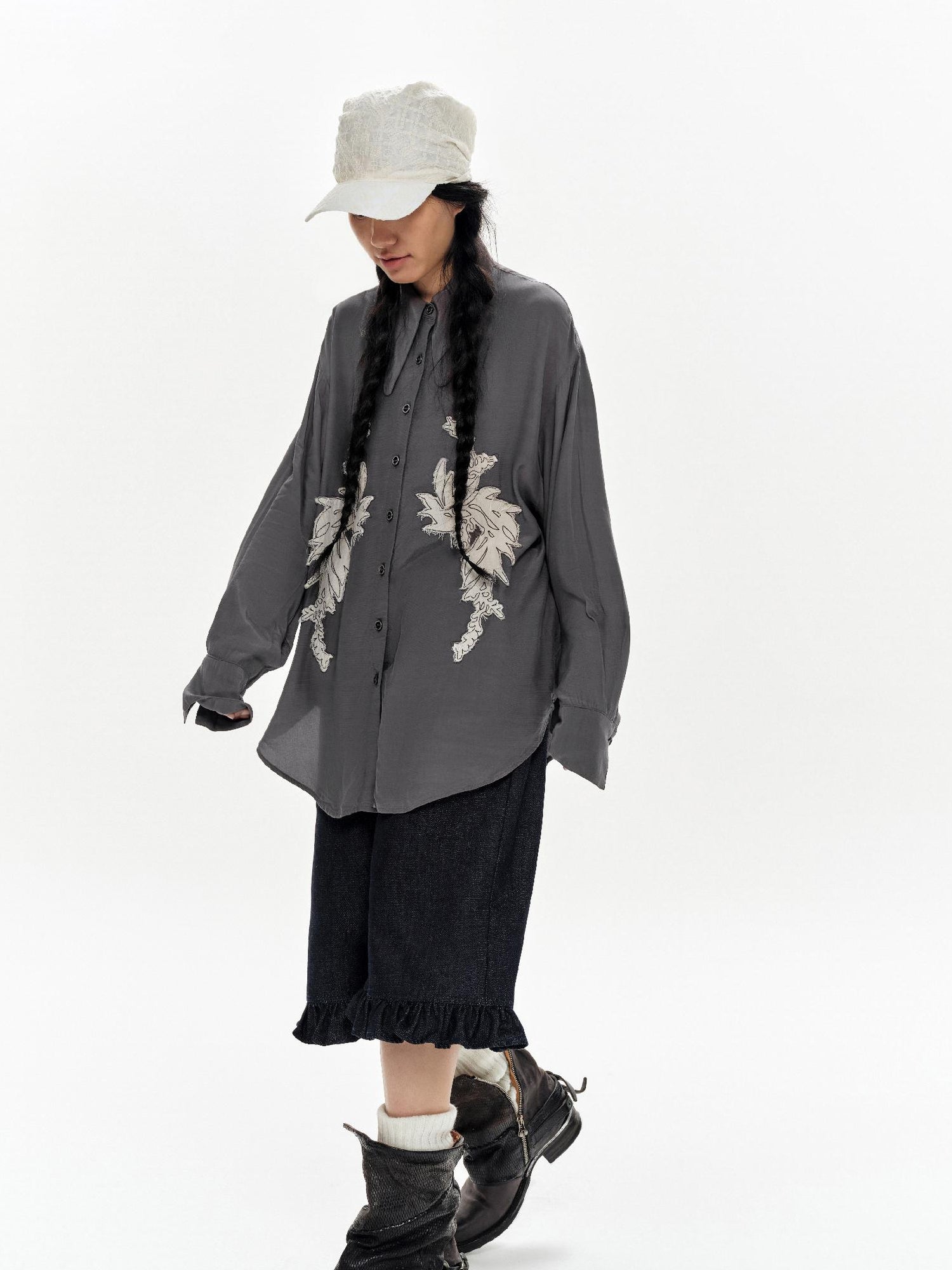 oinimi Denim Blue Ruffled Capri Pants With Playful Buttons