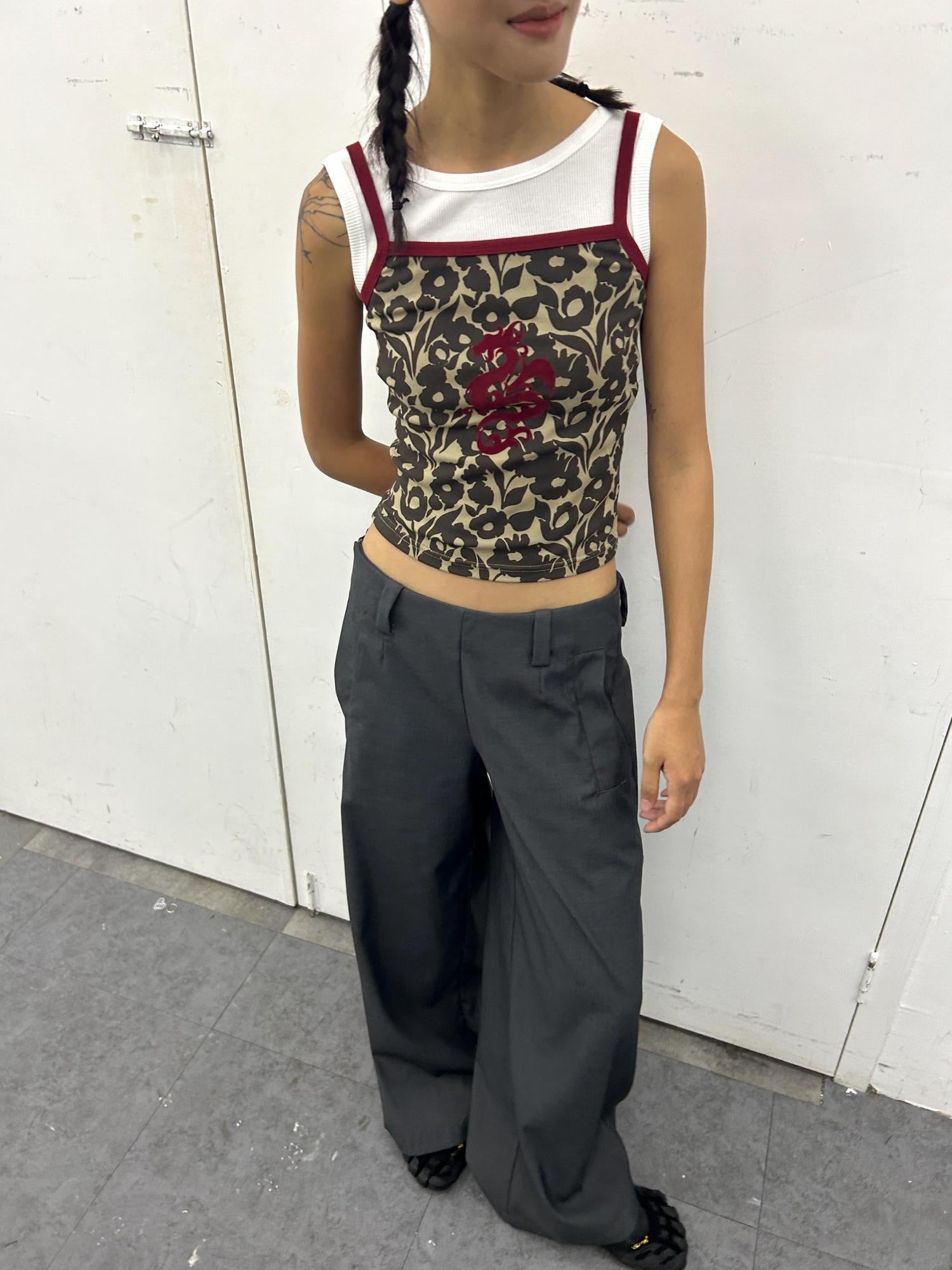 oinimi Flock Dragon Print Vintage Contrast Strap V-neck Top