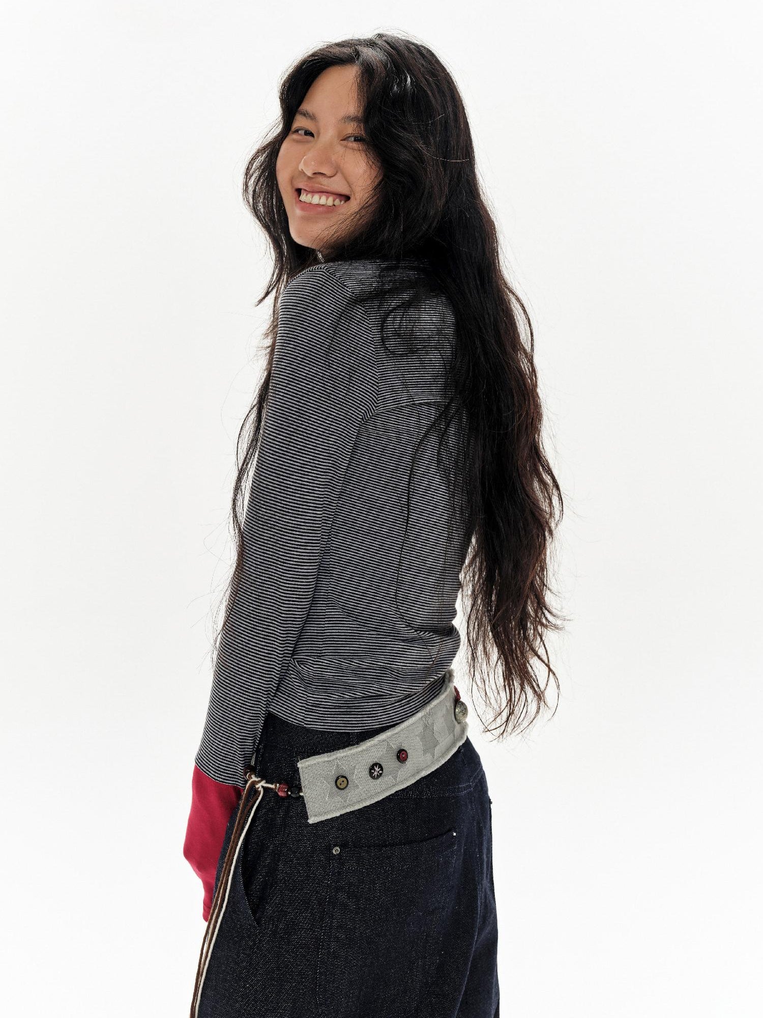 oinimi Gray Stripe Crewneck Tee With Tiger Embroidery