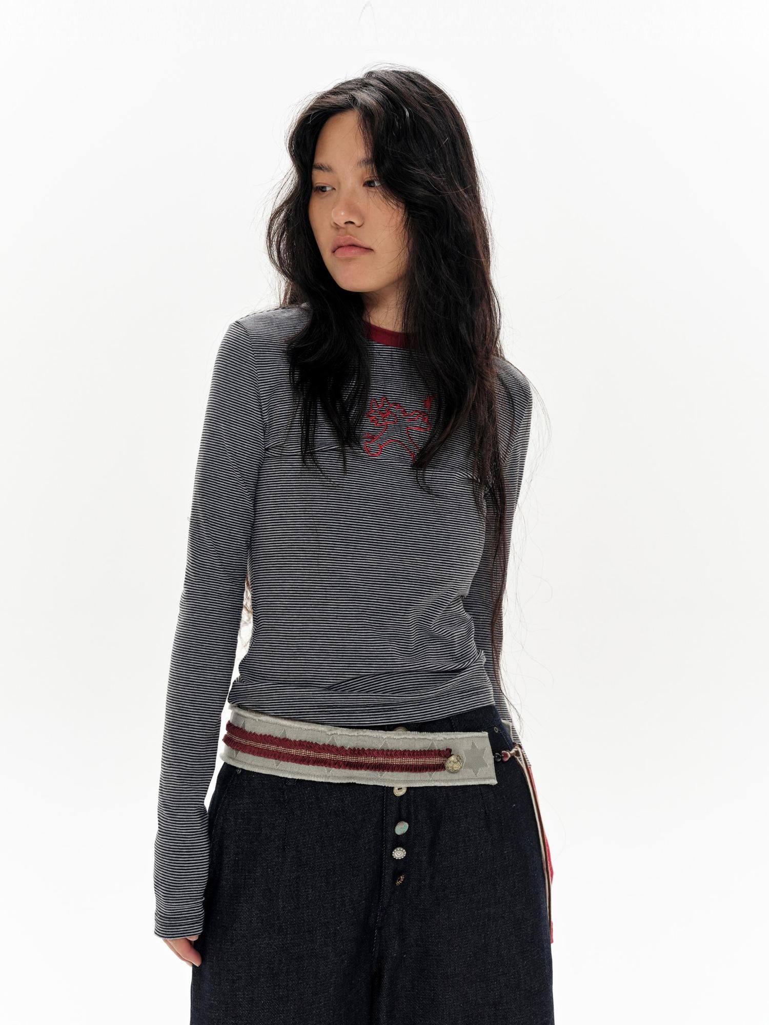 oinimi Gray Stripe Crewneck Tee With Tiger Embroidery