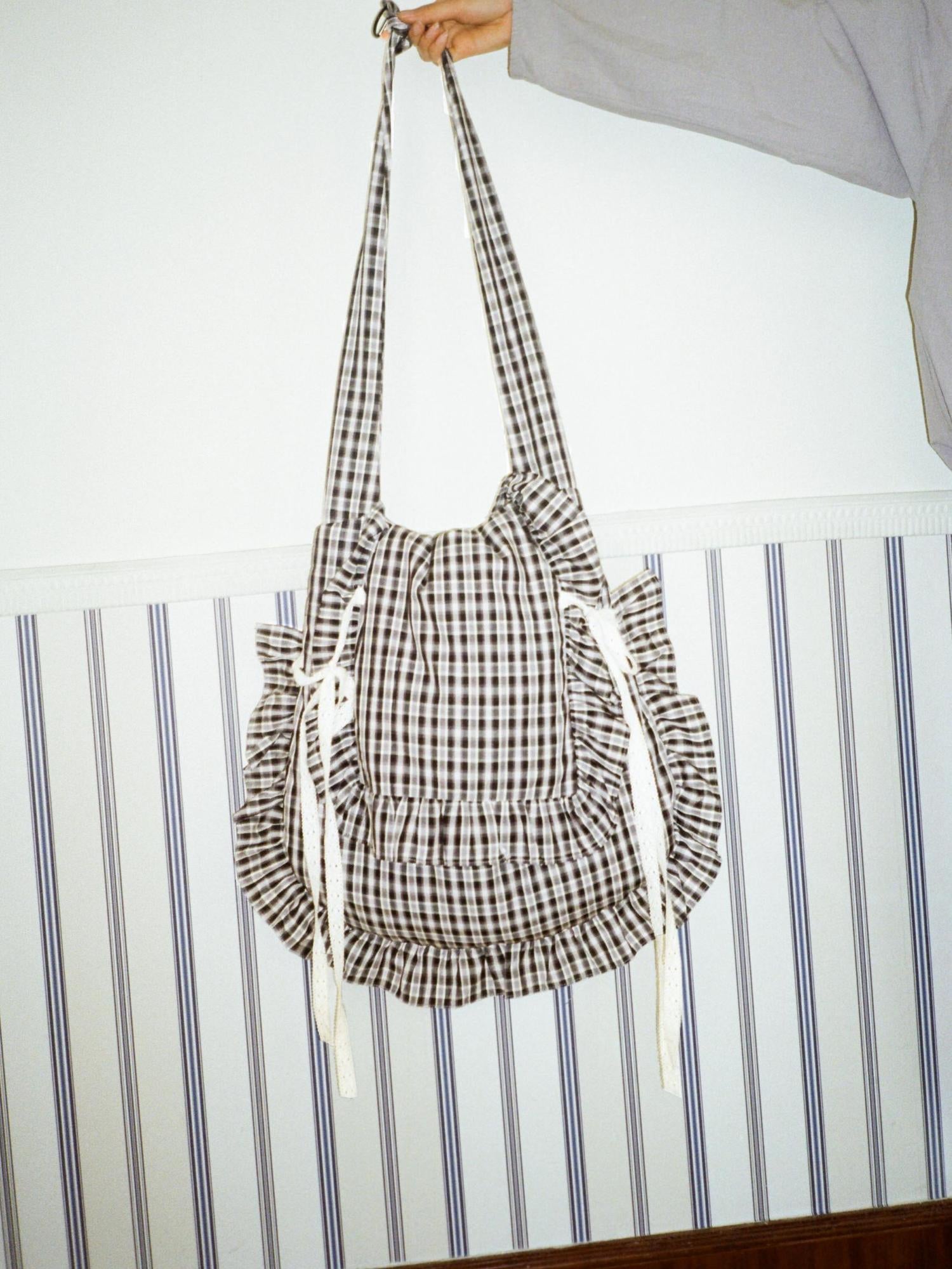 oinimi Lace Knotted Checkered Pillow Bag With Fluffy Cotton Ruffle Strap