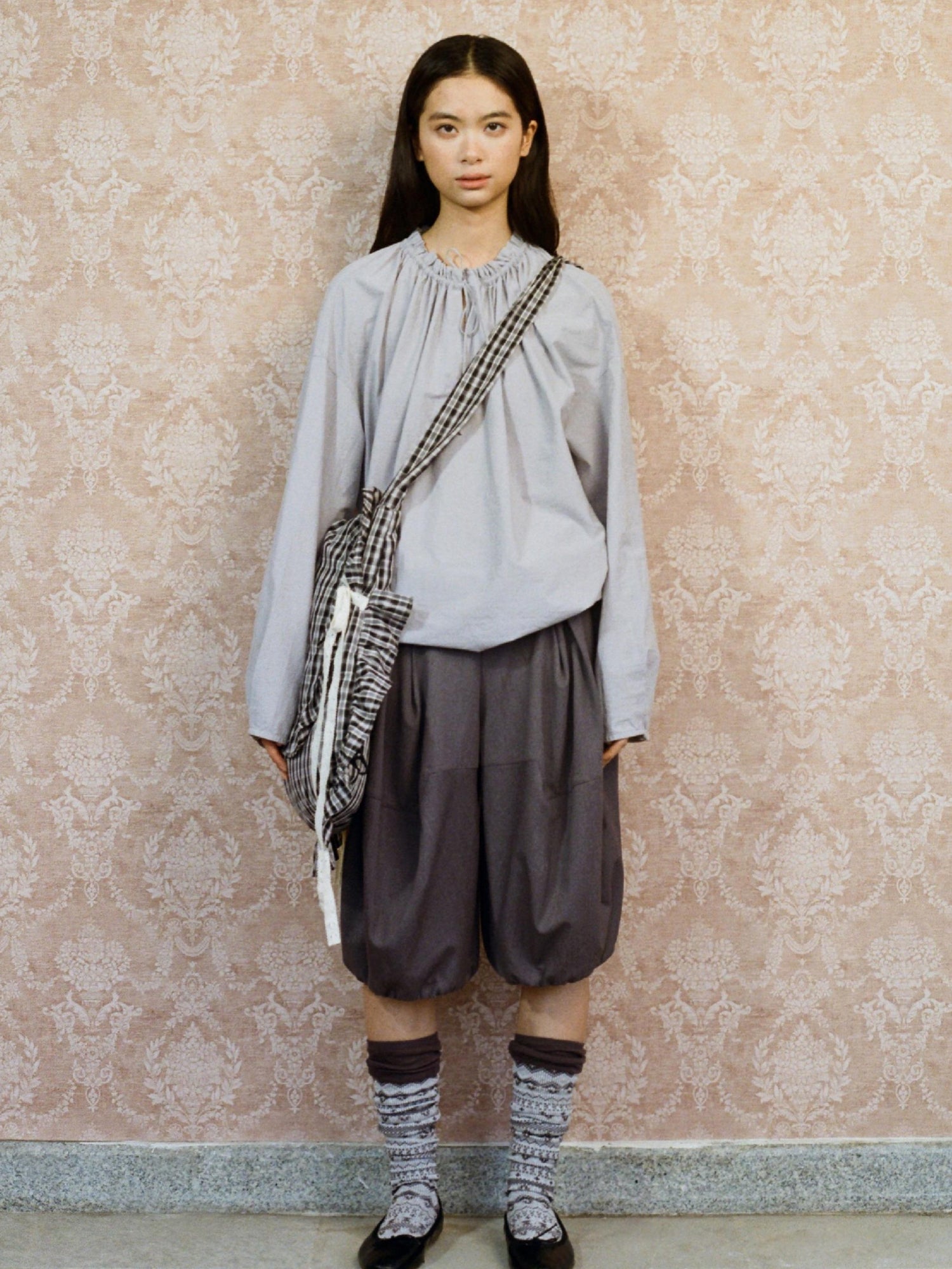 oinimi Lace Knotted Checkered Pillow Bag With Fluffy Cotton Ruffle Strap