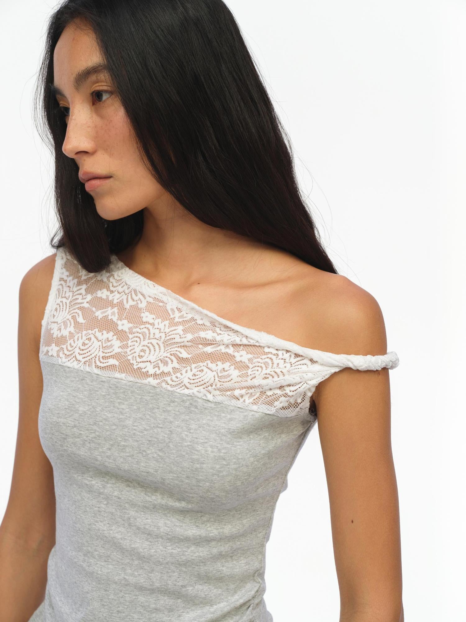 oinimi Lace Trimmed Slubbed Gray Slouchy Tank Top