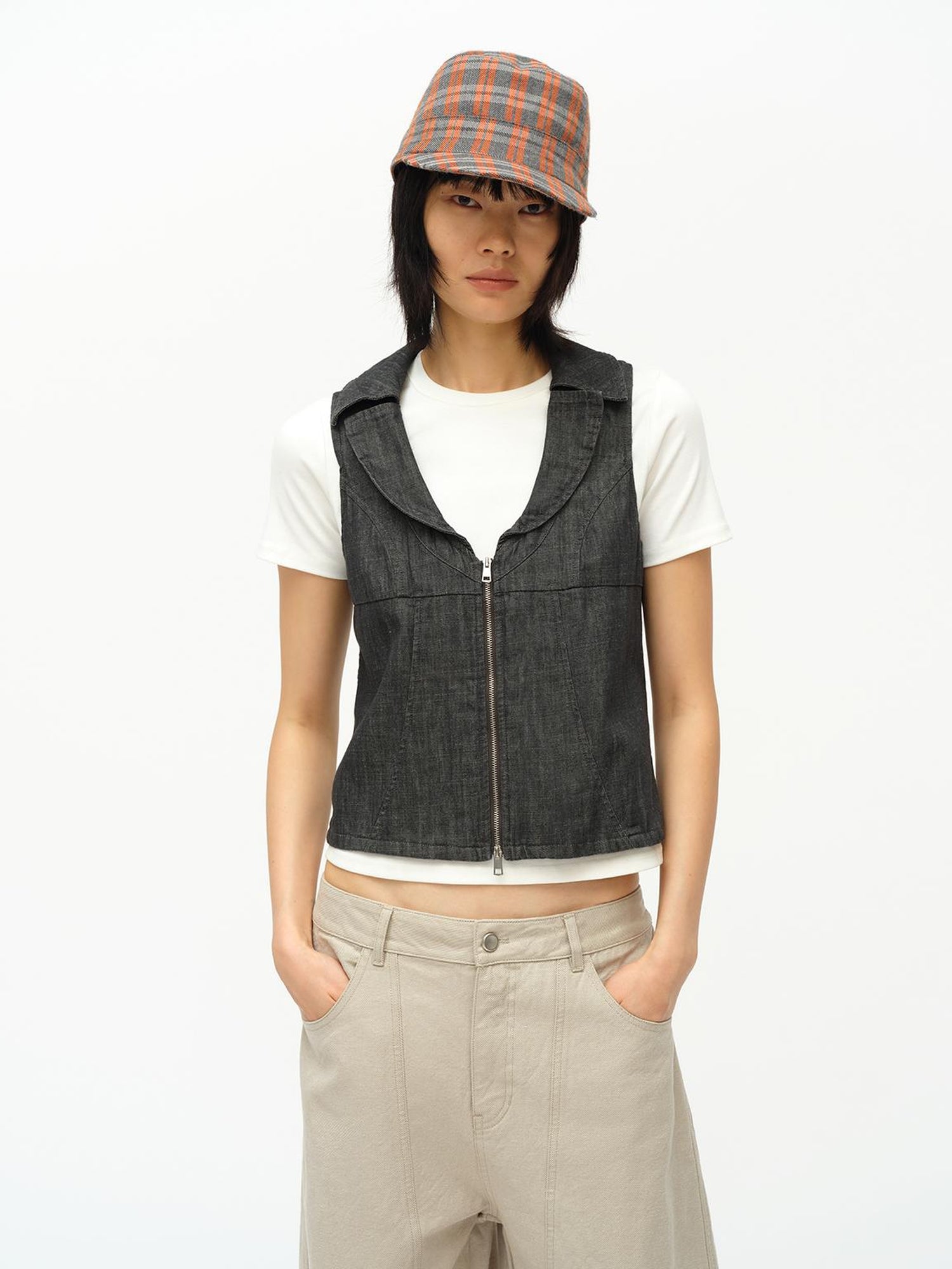 oinimi Low Cut Denim Vest With Open Collar In Charcoal Gray