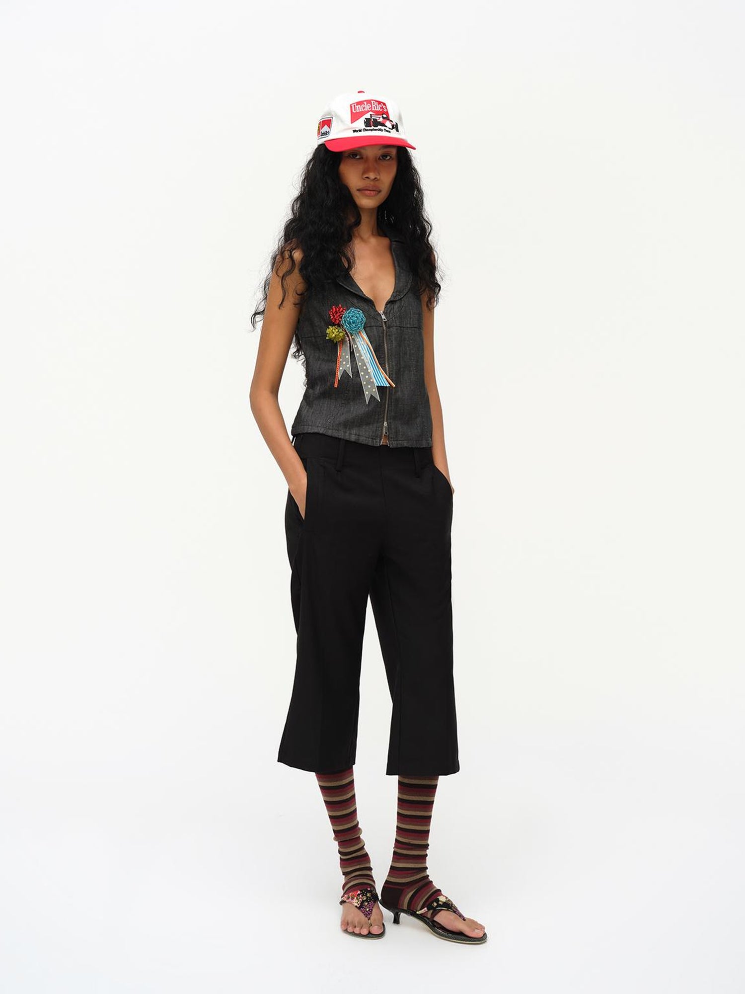 oinimi Low Cut Denim Vest With Open Collar In Charcoal Gray