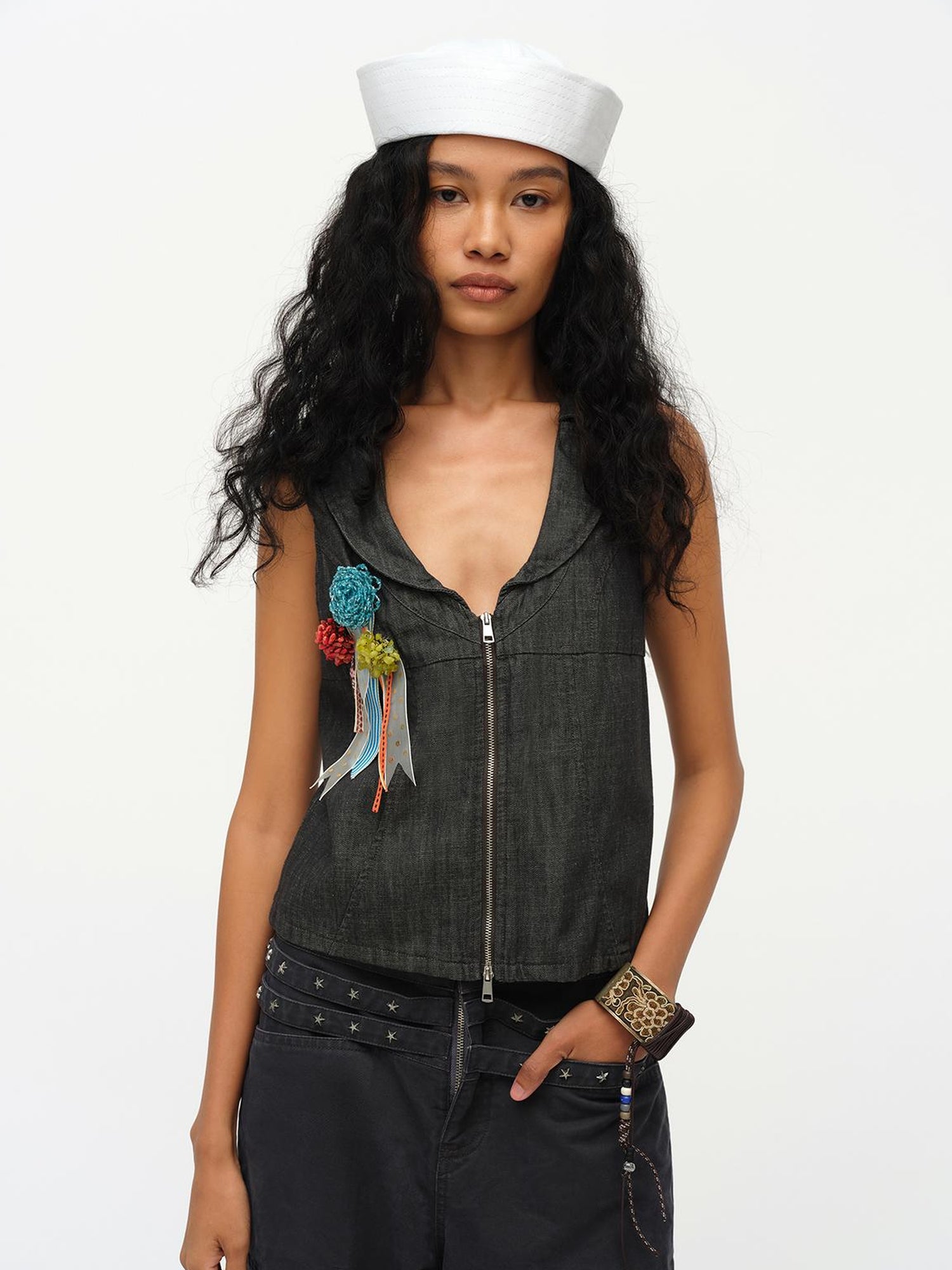 oinimi Low Cut Denim Vest With Open Collar In Charcoal Gray
