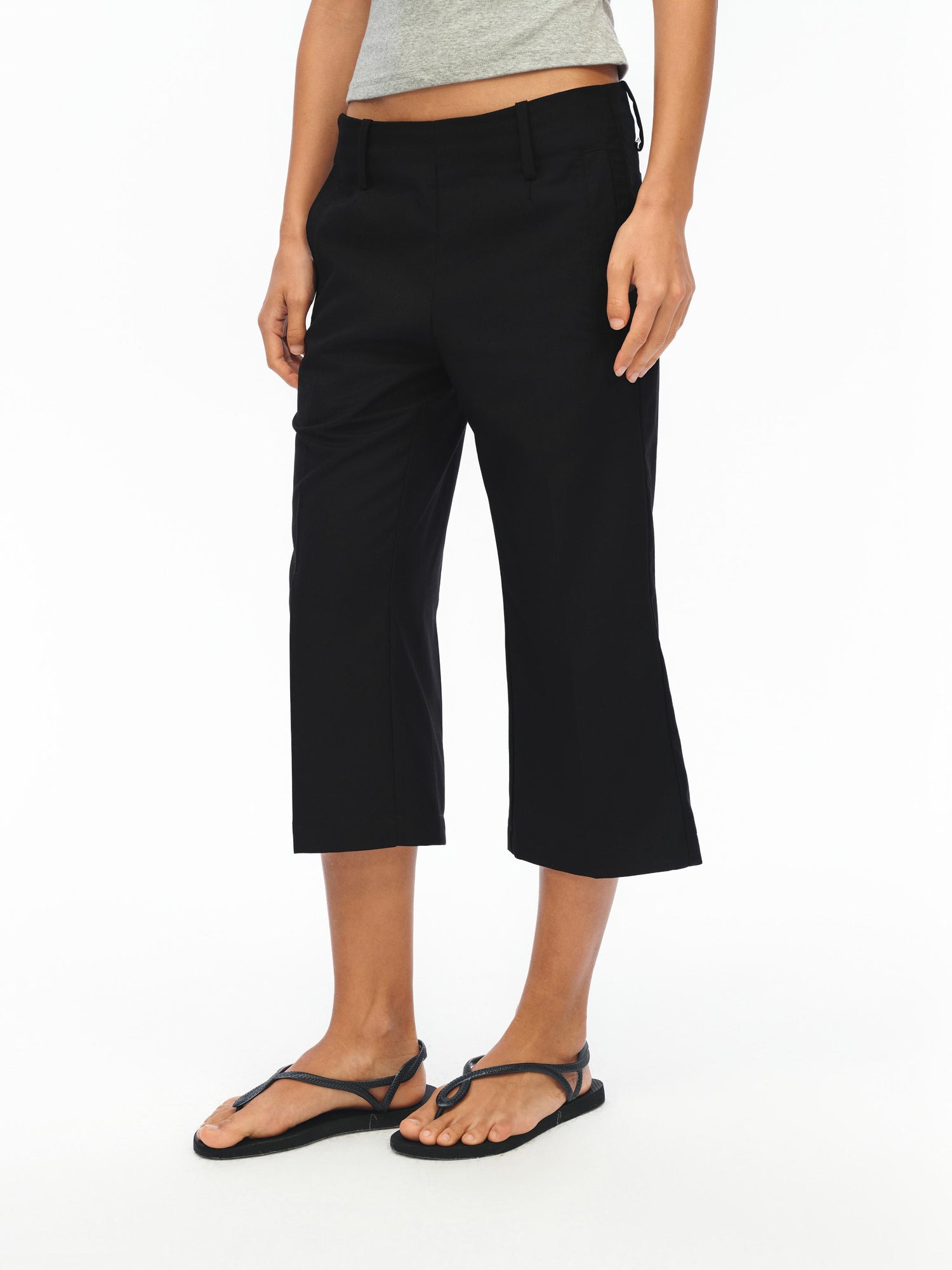 oinimi Low Rise 7 8 Flared Trousers In Slimming Black