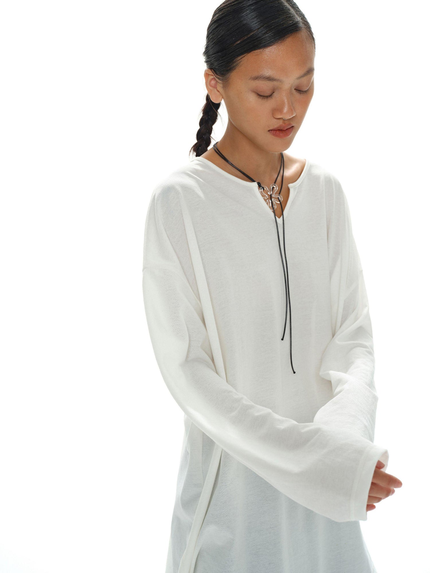 oinimi Oversized White V-Neck Sun Protection Tee Dropped Shoulder Relaxed Fit