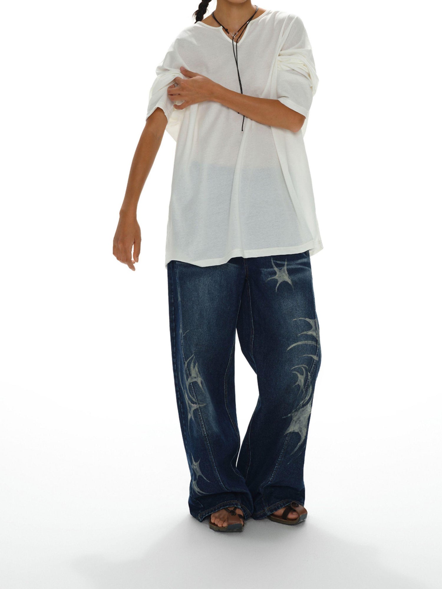 oinimi Oversized White V-Neck Sun Protection Tee Dropped Shoulder Relaxed Fit
