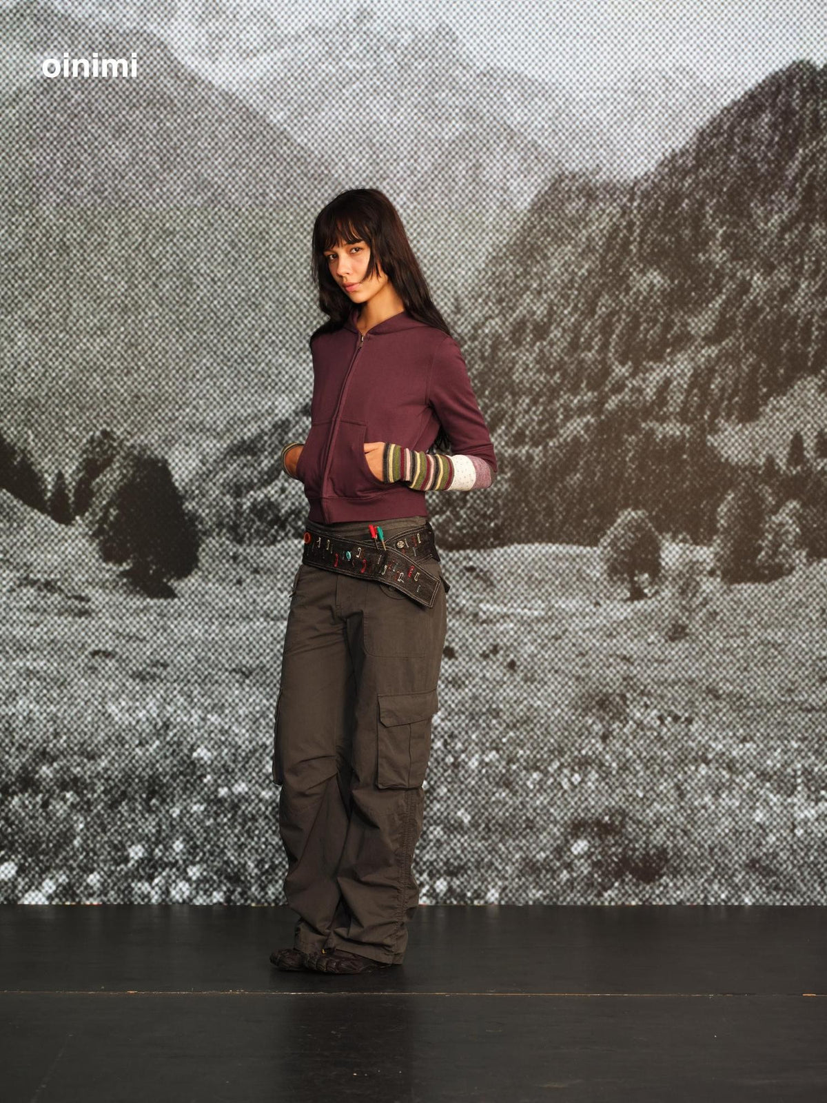 oinimi Retro Plum Cropped Mid Sleeve Hooded Slim Women&