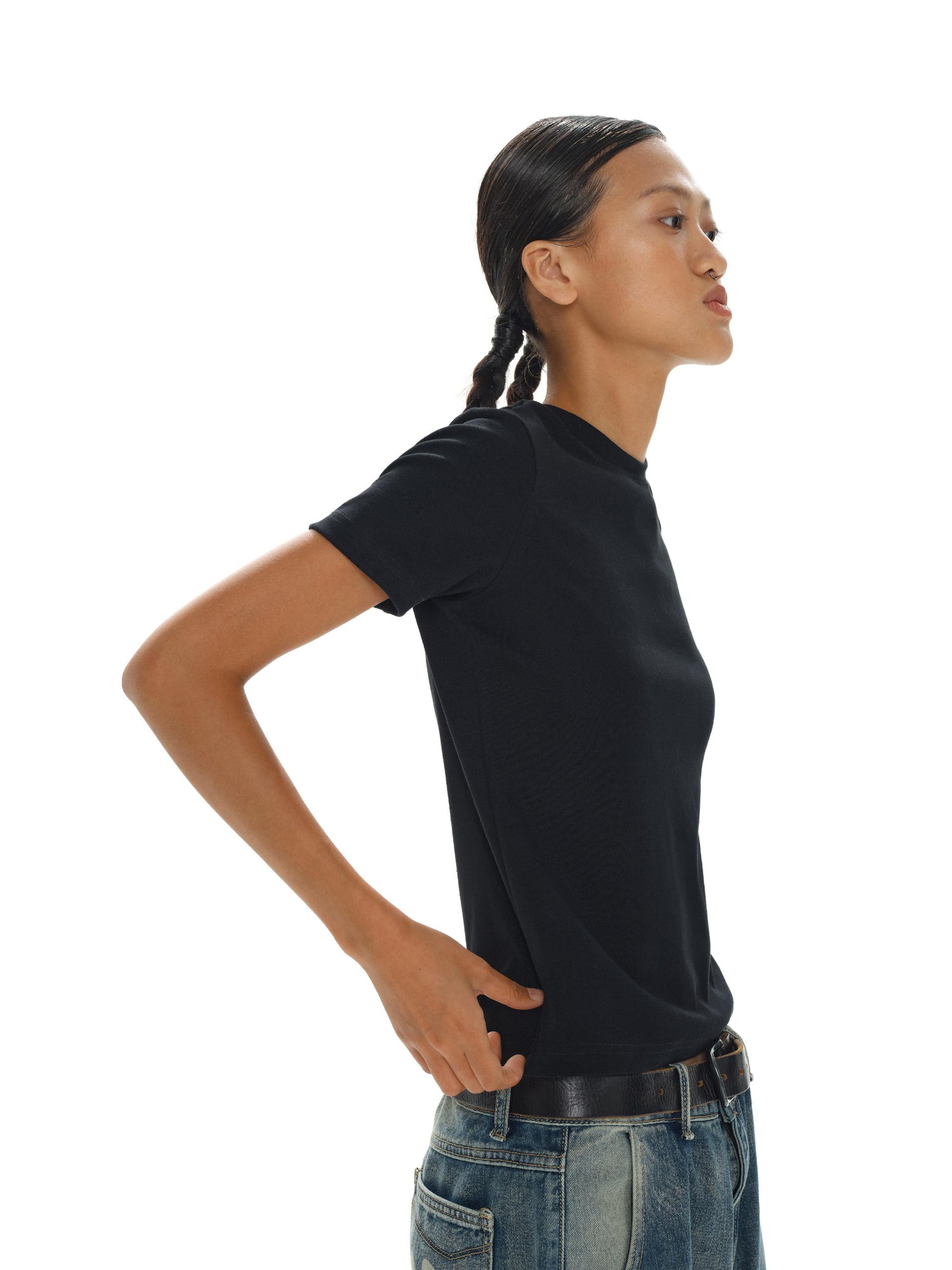 oinimi Soft Cotton Unisex T-Shirt Black White Slim Fit Crew Neck Tee