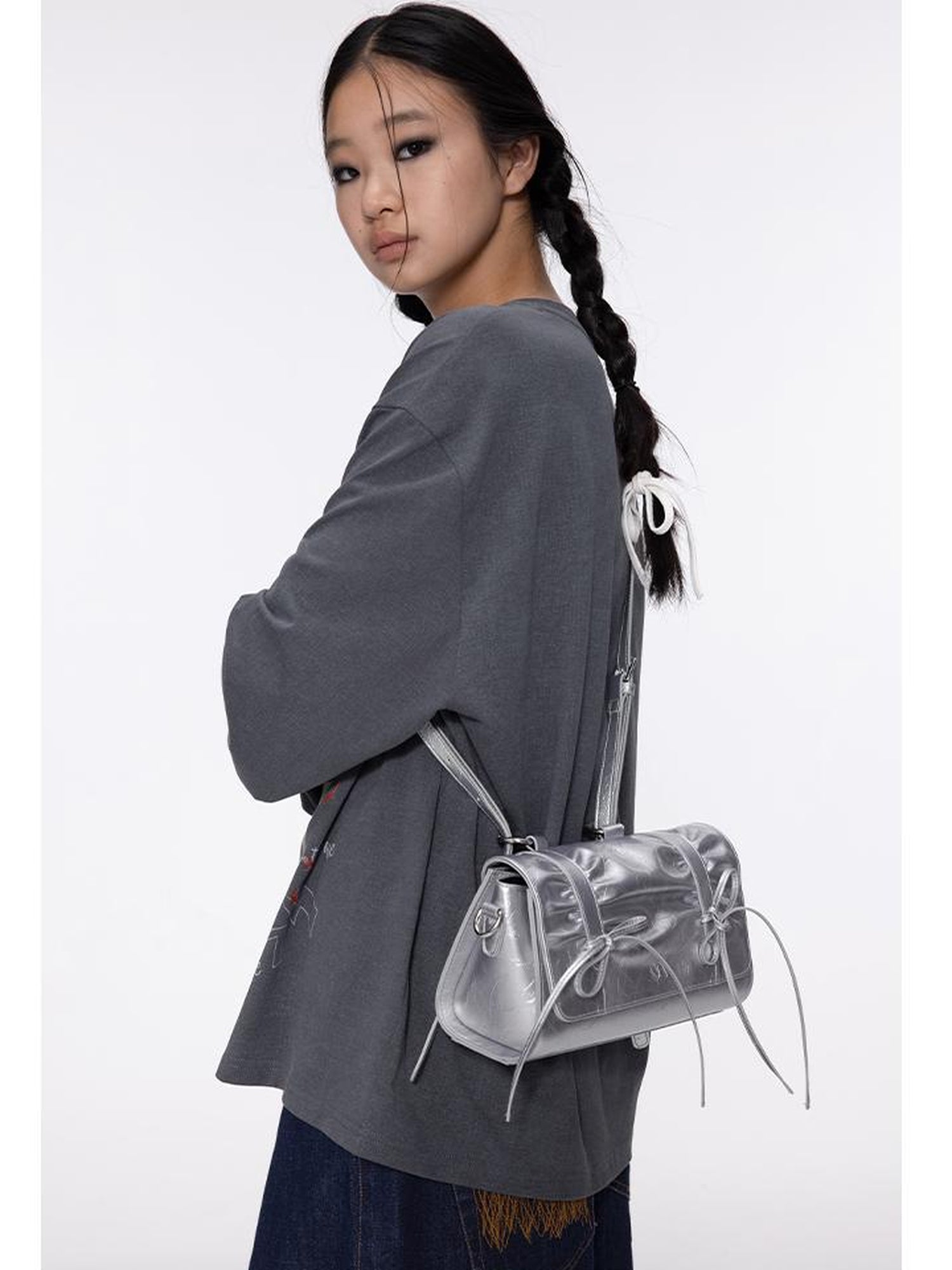 oinimi Soft Sculpture Pleated Butterfly Knot Cambridge Bag Silver Black