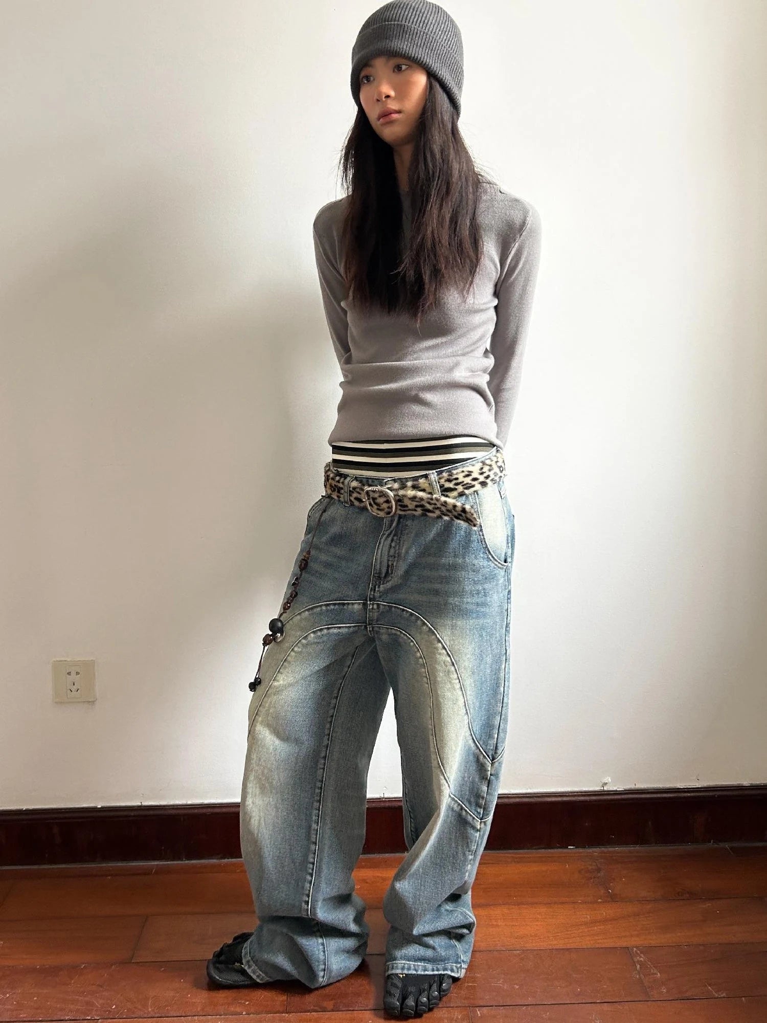 Vintage Wash Split Hem Denim Jeans Mid Low Rise Relaxed Straight