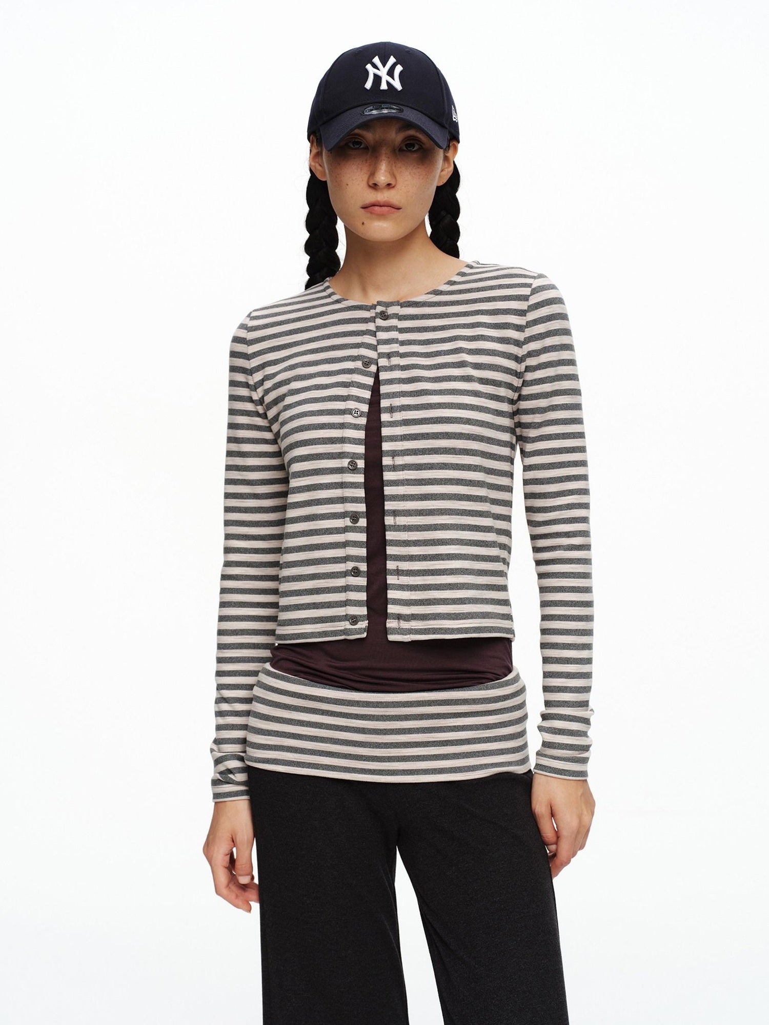 oinimi Warm Brushed Soft Striped Slim Fit Cropped Women Polyester Blend Cardigans