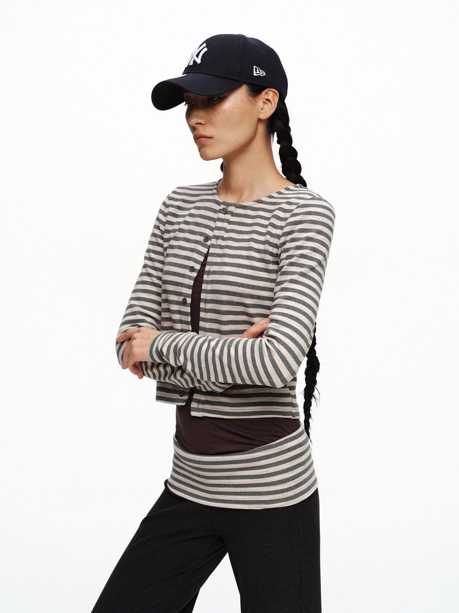 oinimi Warm Brushed Soft Striped Slim Fit Cropped Women Polyester Blend Cardigans