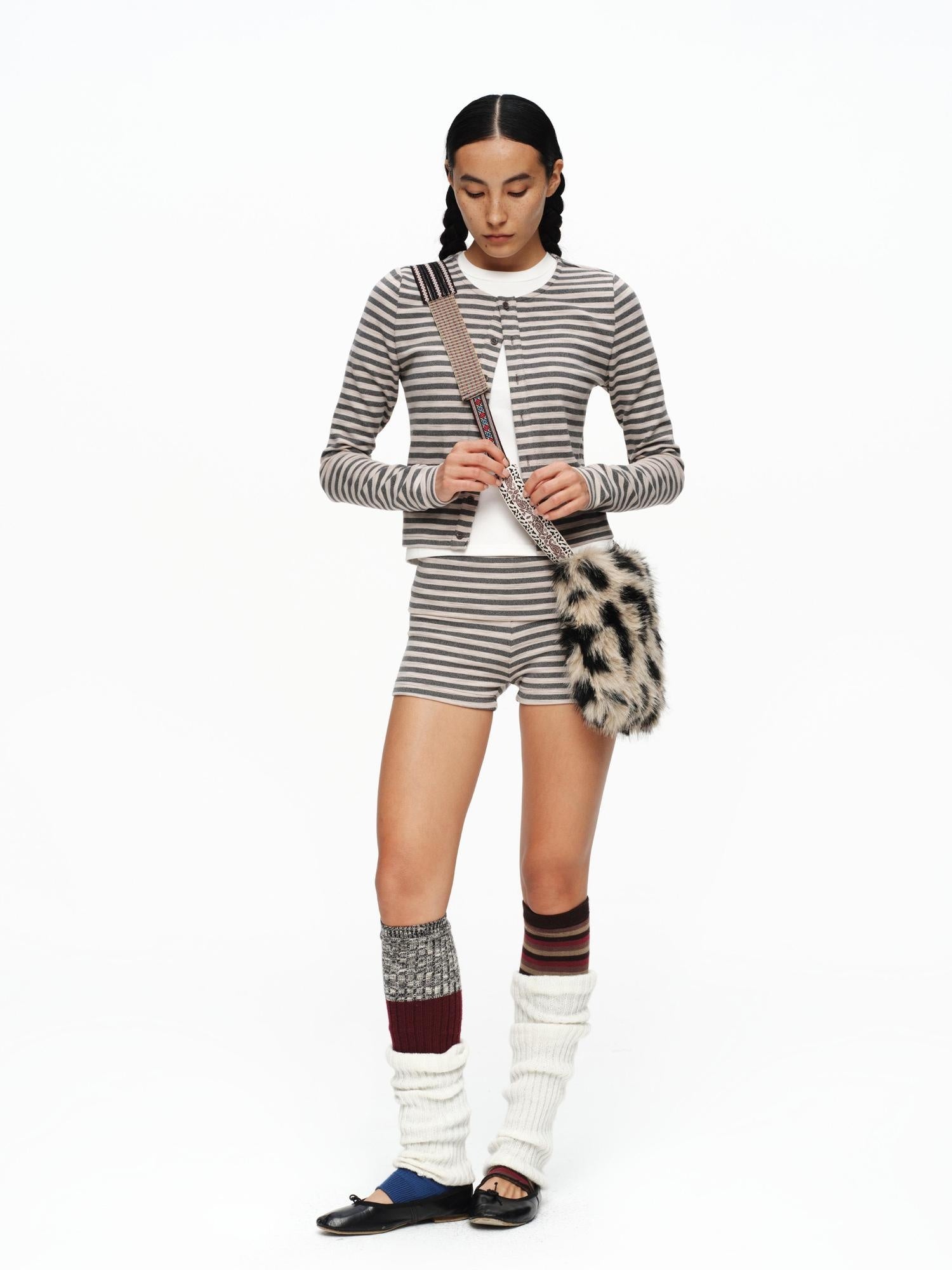 oinimi Warm Brushed Soft Striped Slim Fit Cropped Women Polyester Blend Cardigans