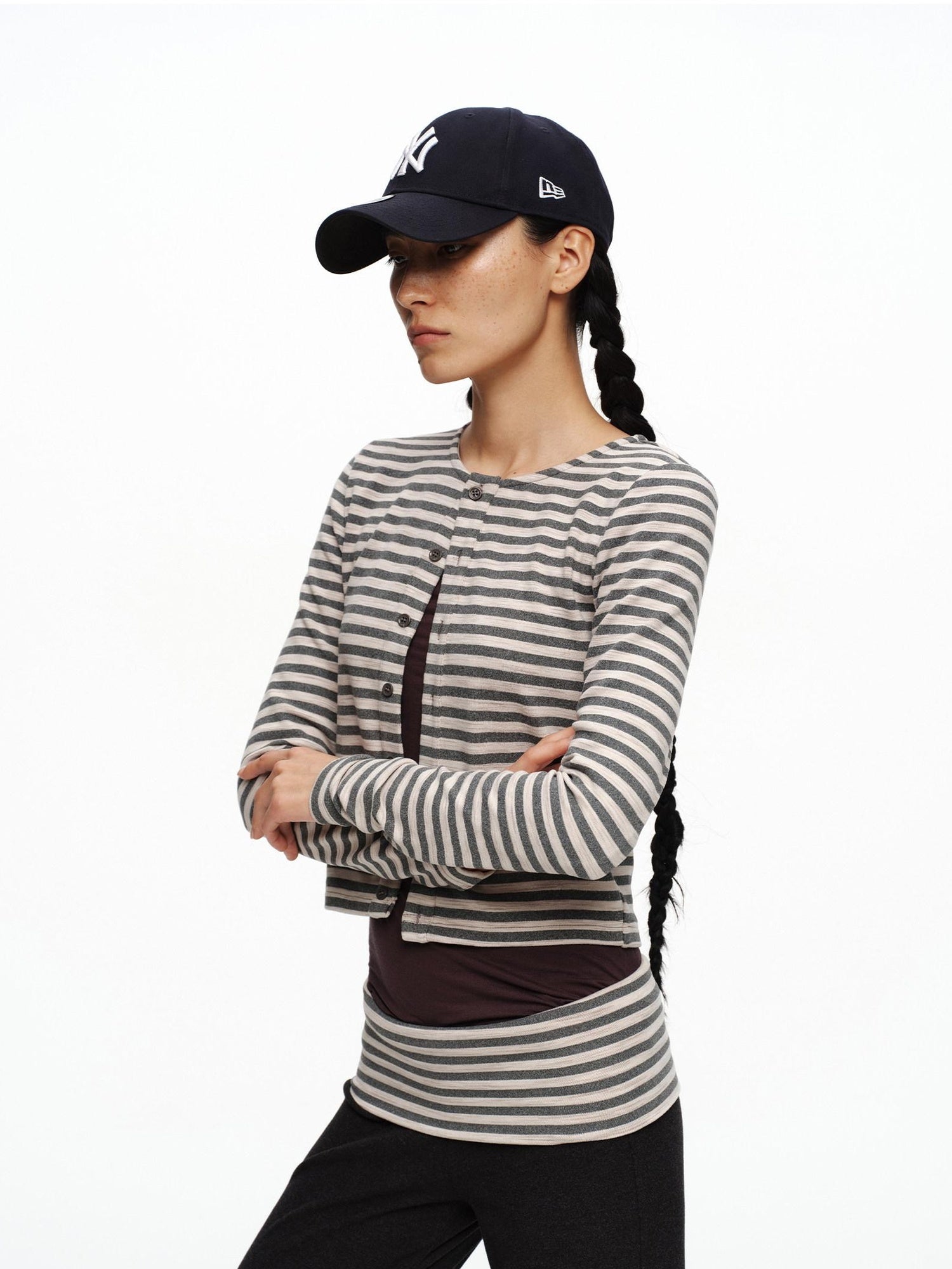 oinimi Warm Brushed Soft Striped Slim Fit Cropped Women Polyester Blend Cardigans