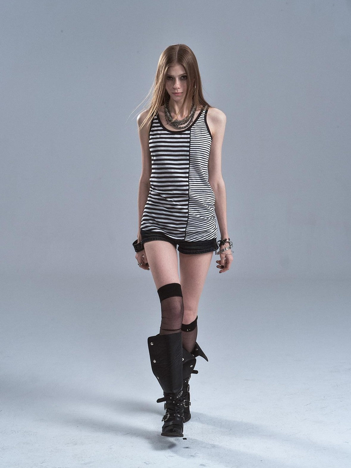 wear And tear Black White Striped Asymmetric Diagonal Hem Women&