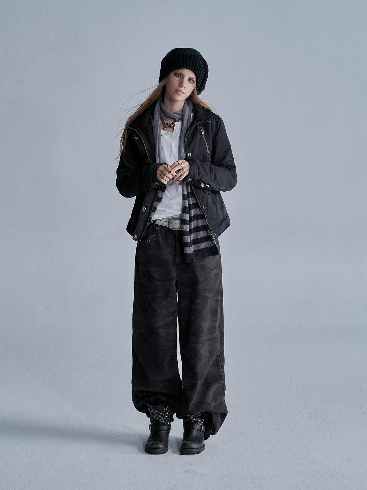 wear And tear Camouflage Studded Pocket Split Wash Streetwear Women&