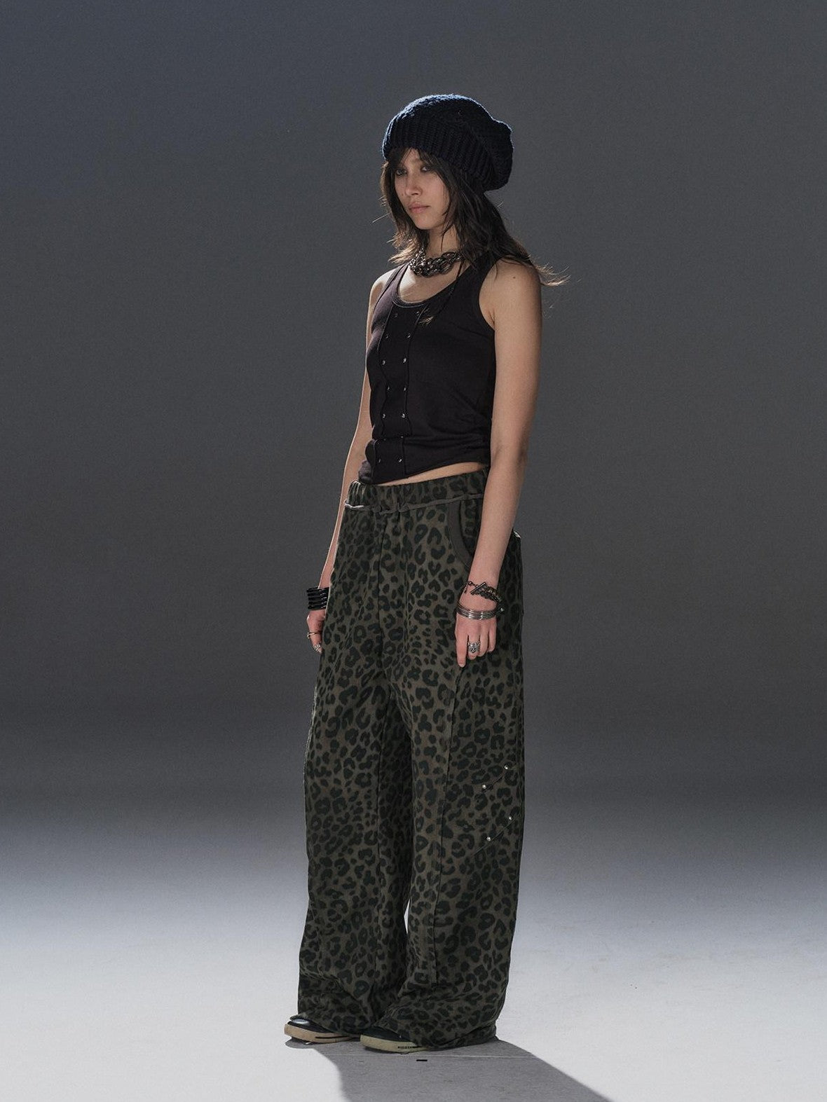 wear And tear Leopard Studded Frayed Split Women&