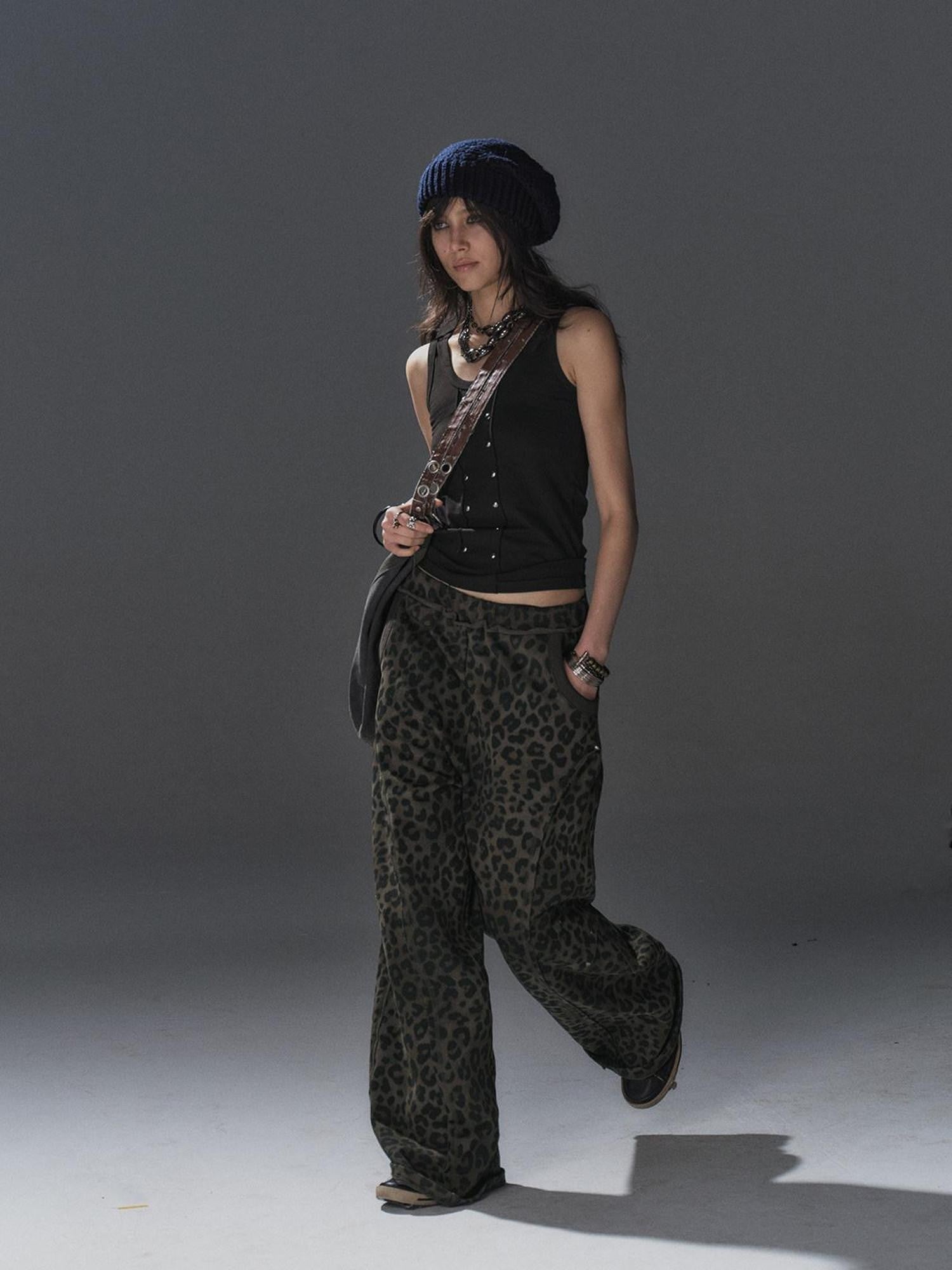 wear And tear Leopard Studded Frayed Split Women&