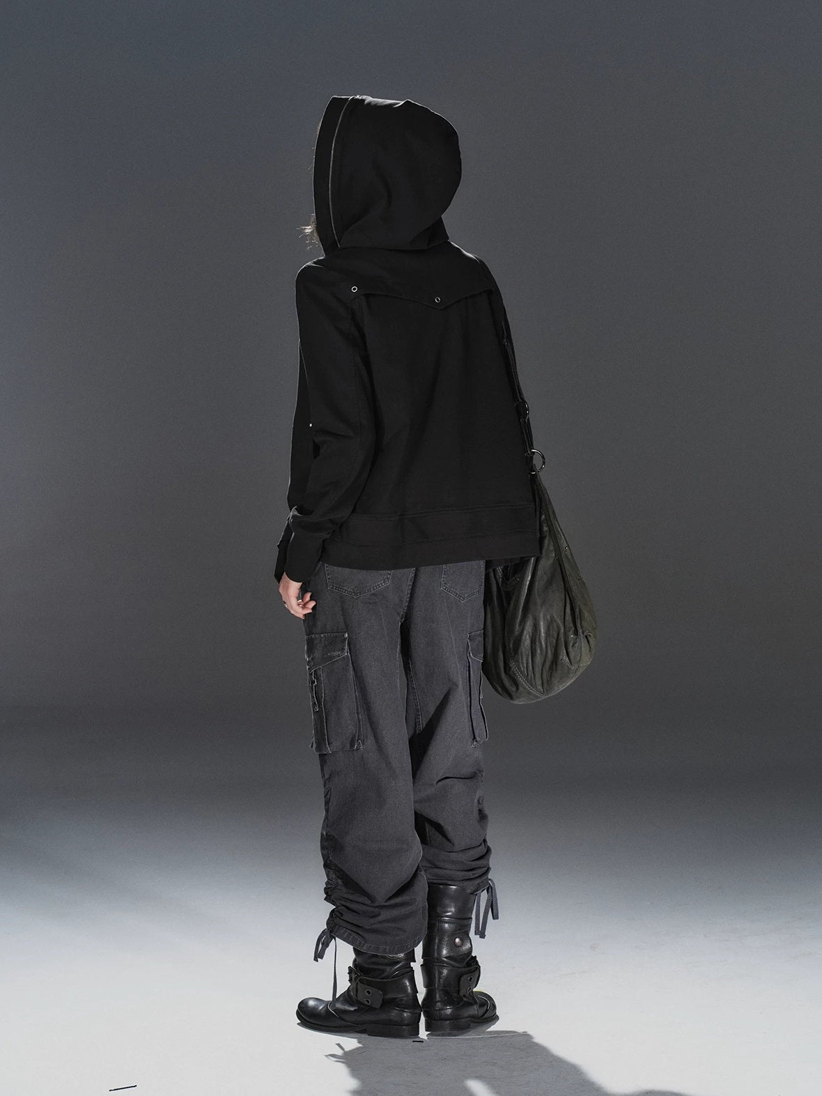 wear And tear Pure Cotton Lightweight Slim Zip Punk Studded Hooded Women Black Pocket Hoodies