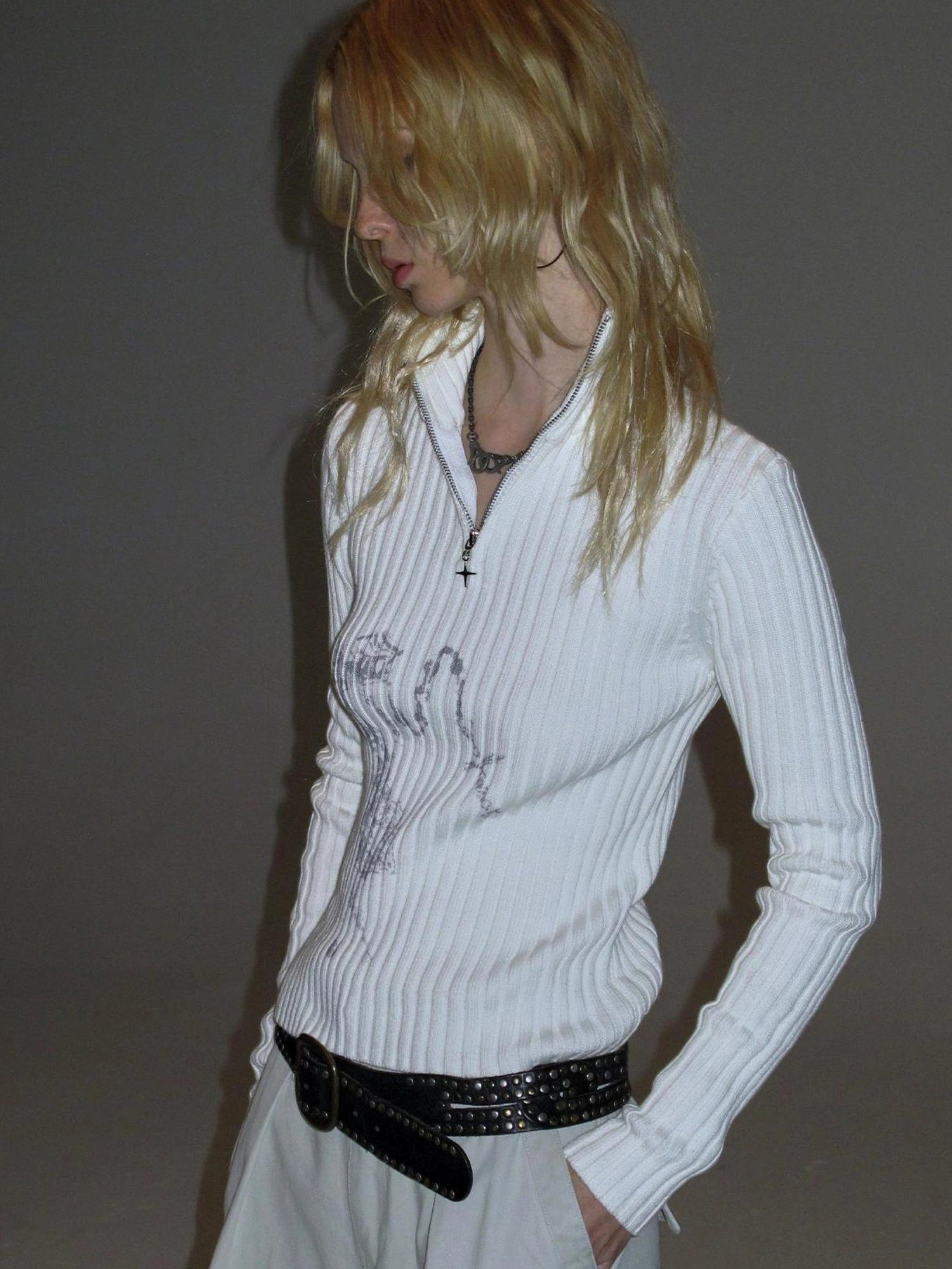 wear And tear Ribbed White Punk Zip Neck Sweater