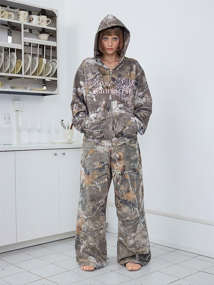 wii wil Cropped Camo Bear Print Lettering Women&