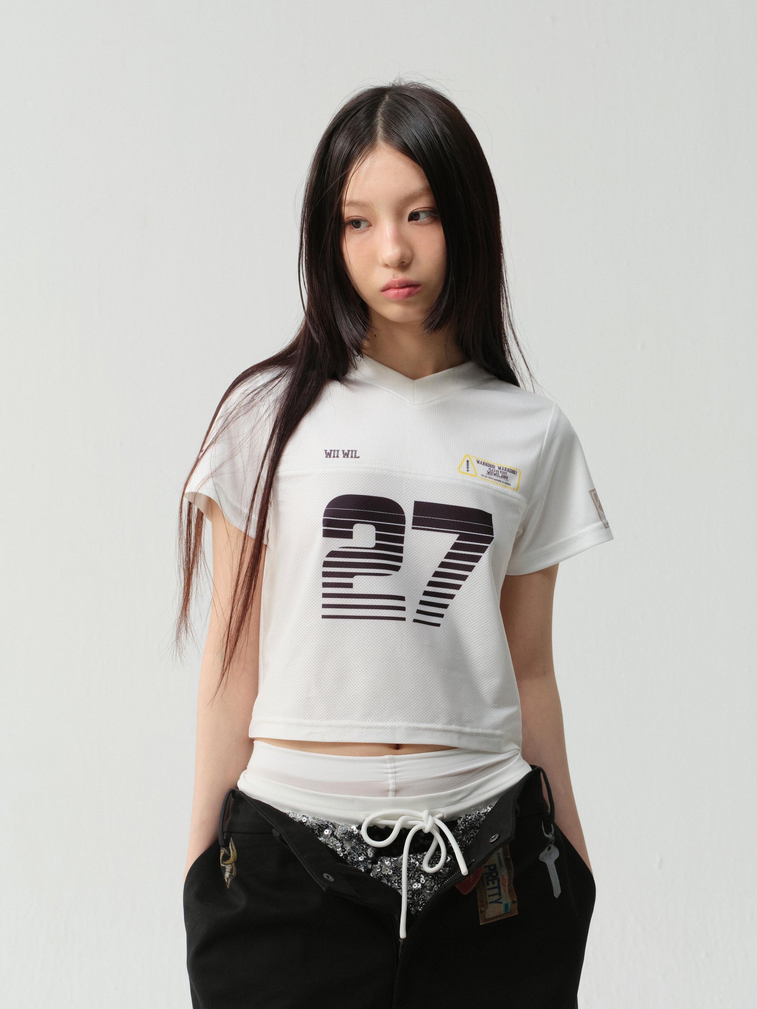 wii wil V-Neck Athletic Tee With Print And Mesh Panels