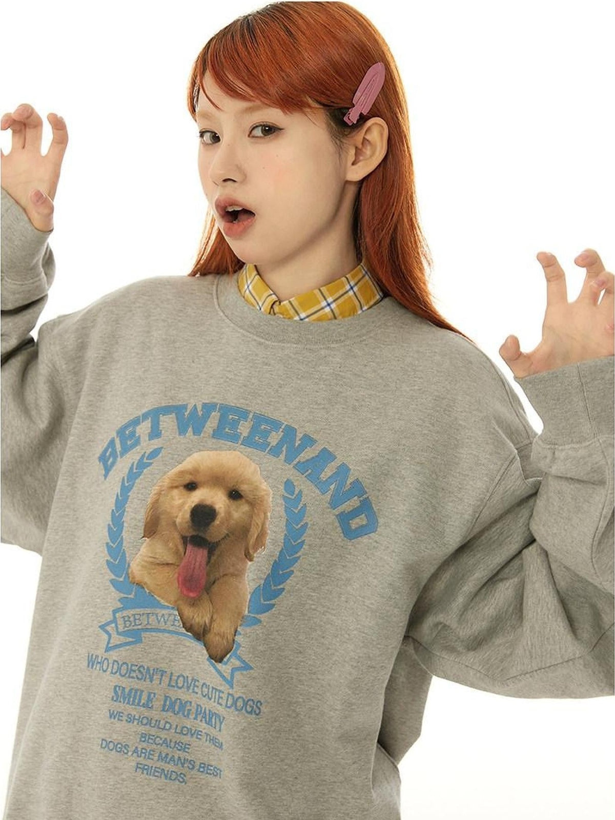 BETWEENAND Gray Tongue Out Puppy Motif Loose Fit Women&