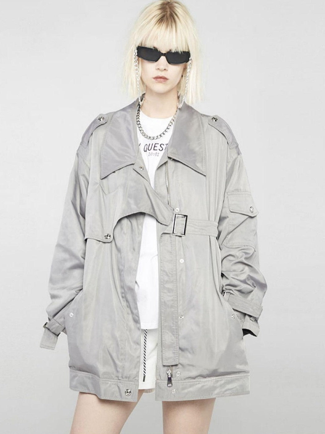 ANYQUESTION Gray Deconstructed Utility Patchwork Midlength Street Women&