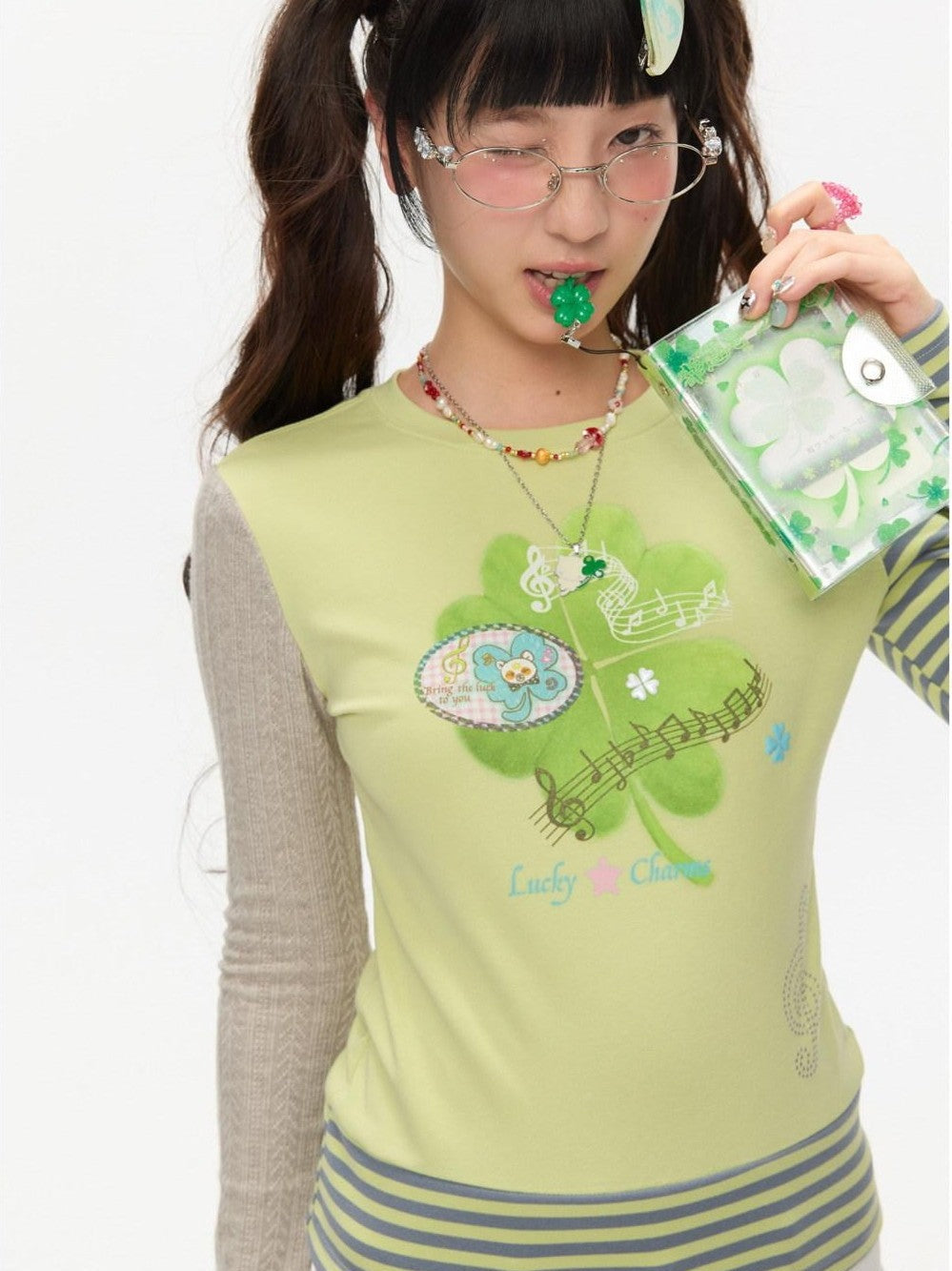 BETWEENAND Colorblock Graffiti Clover Print Women&