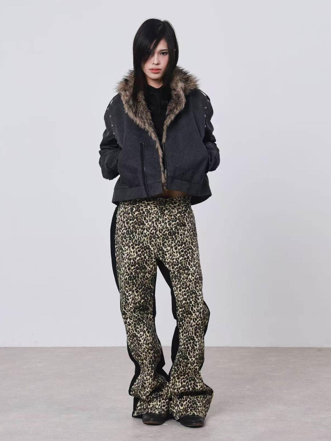 DETW onLine Cement Gray Studded Asymmetric Zip Fur Collar Cropped Women&