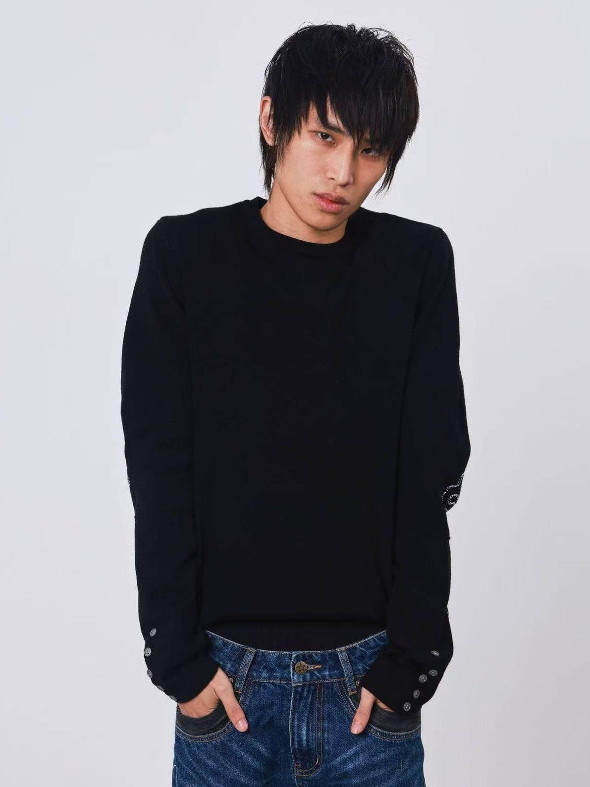 DETW onLine Dark Geometric Key Embroidery Slim Crewneck Women&