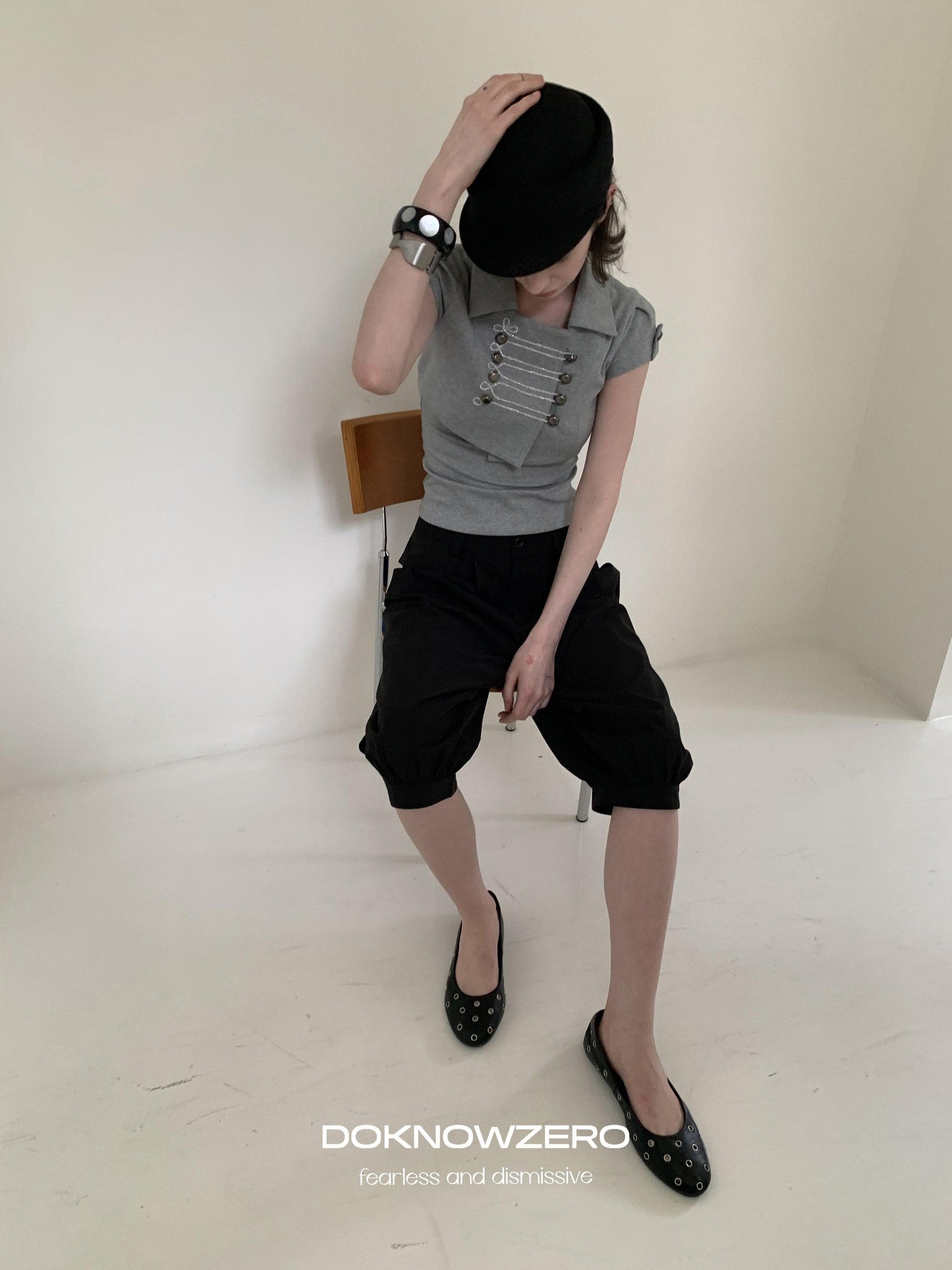 DKZ OFFICIAL Grey Double Breasted Cropped Collared Women&