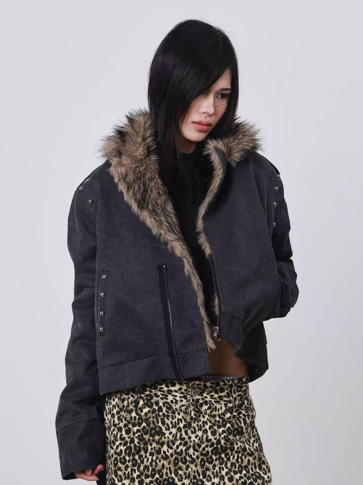 DETW onLine Cement Gray Studded Asymmetric Zip Fur Collar Cropped Women&