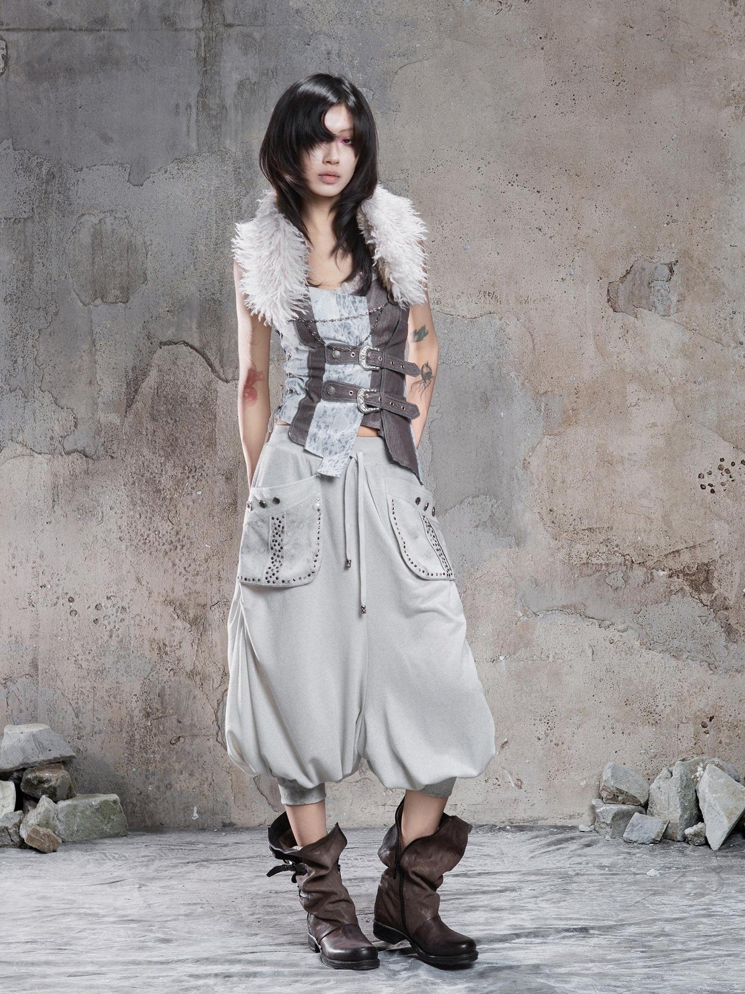 ARIADNAw Light Gray Retro Punk Drop Crotch Big Pocket Rhinestone Women&