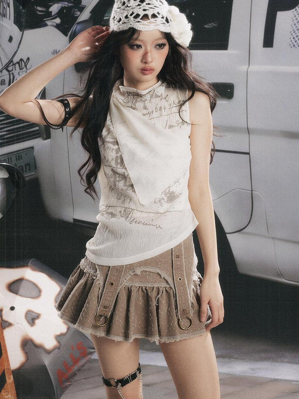 ALL iN plan Apricot Gray Asymmetrical Letter Print Slim Women&