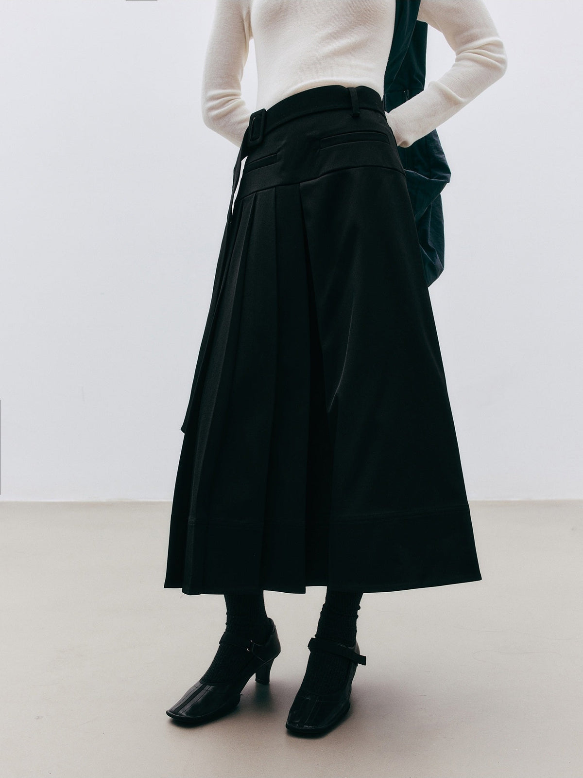 FUSSED_Asymmetric_Pleated_A_Line_Women&