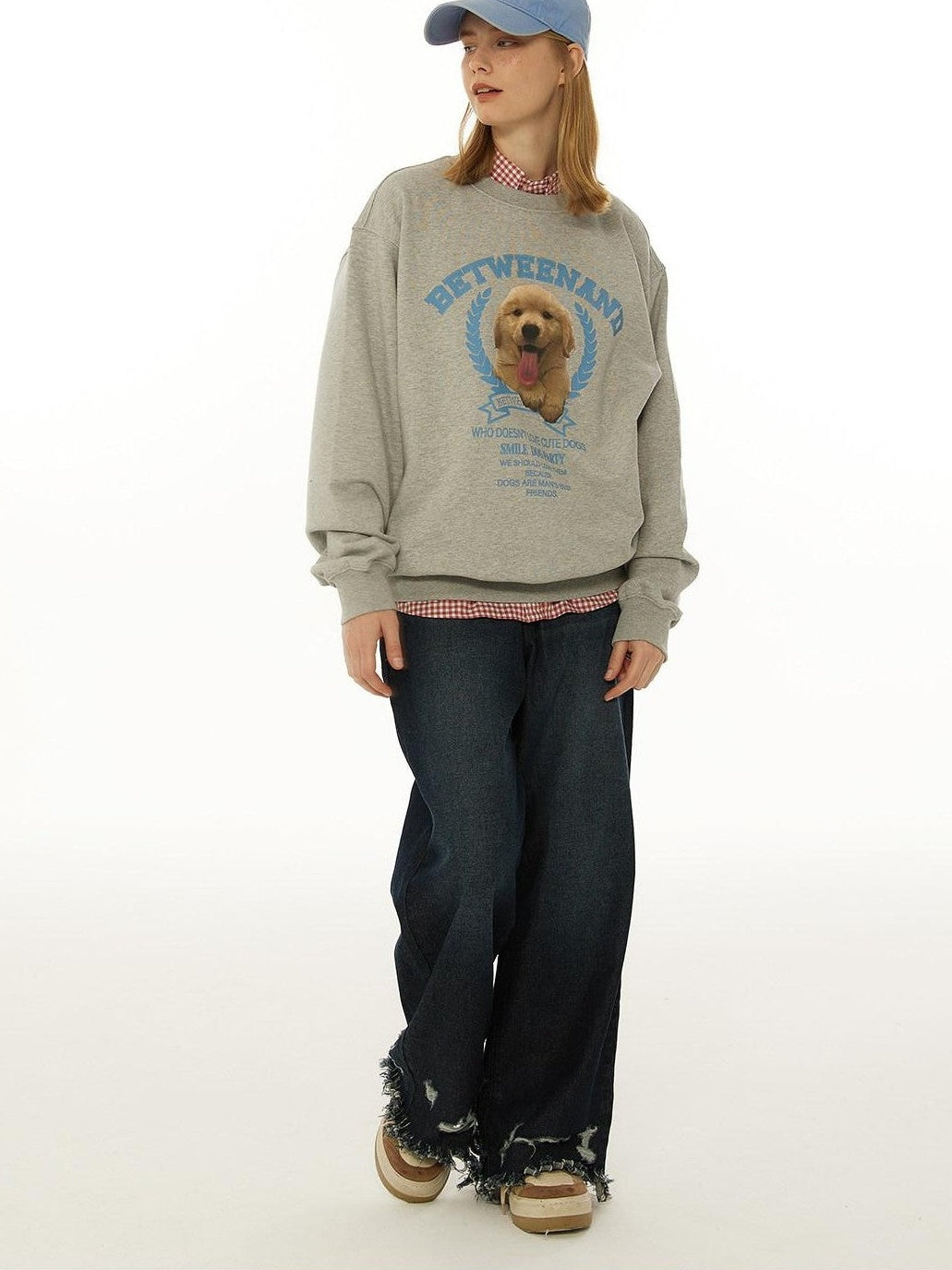 BETWEENAND Gray Tongue Out Puppy Motif Loose Fit Women&