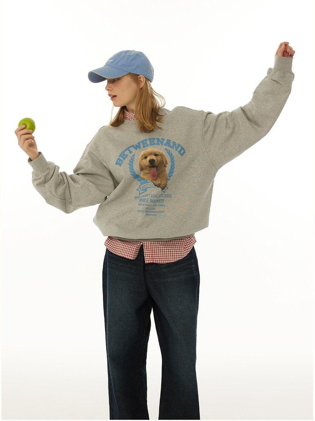 BETWEENAND Gray Tongue Out Puppy Motif Loose Fit Women&