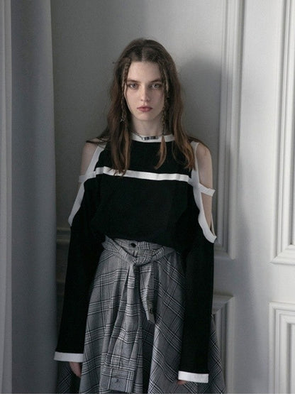 ANYQUESTION_Black_Off_Shoulder_Striped_Loose_Round_Neck_Women&